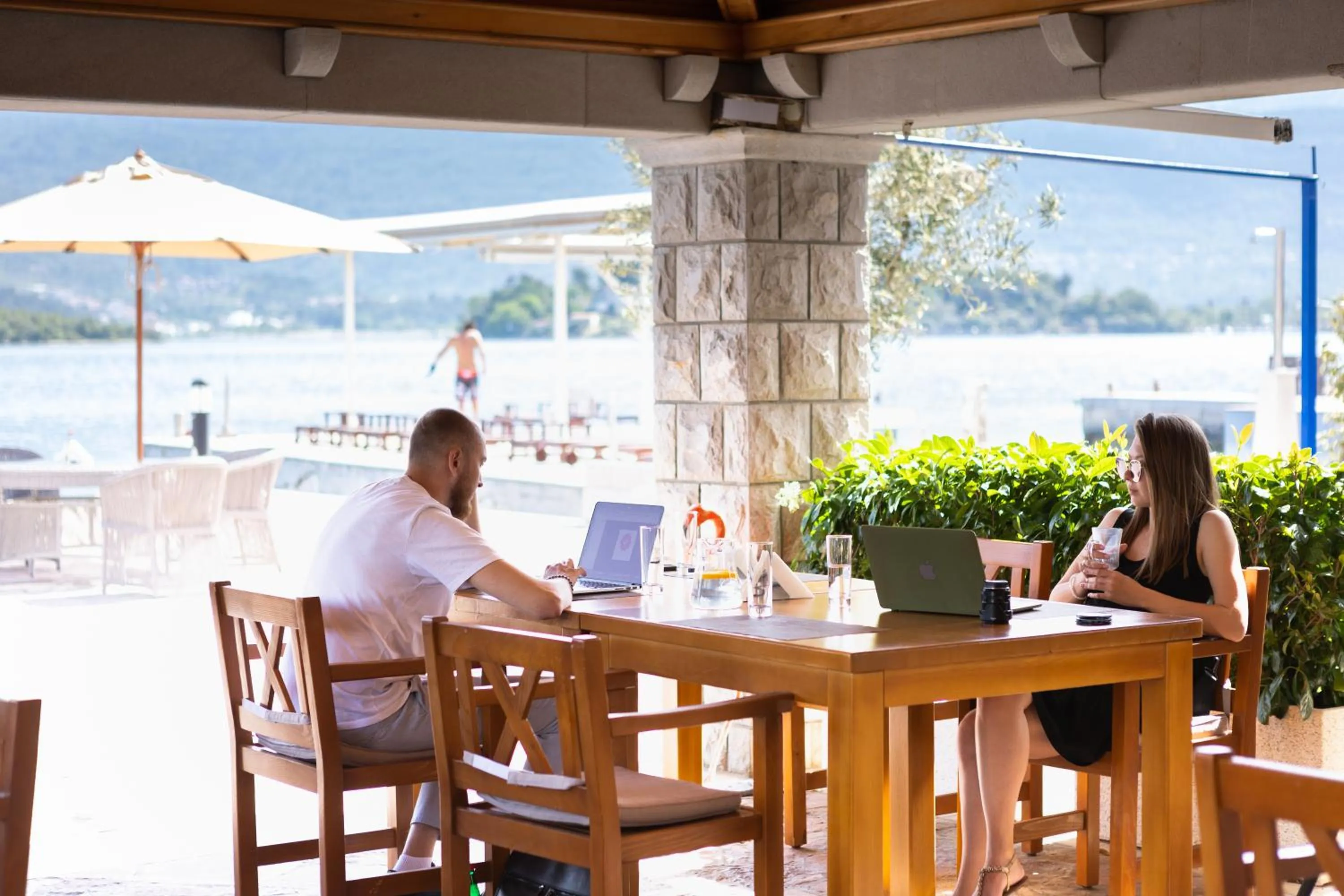 Restaurant/places to eat in Apart-hotel Villa Lav