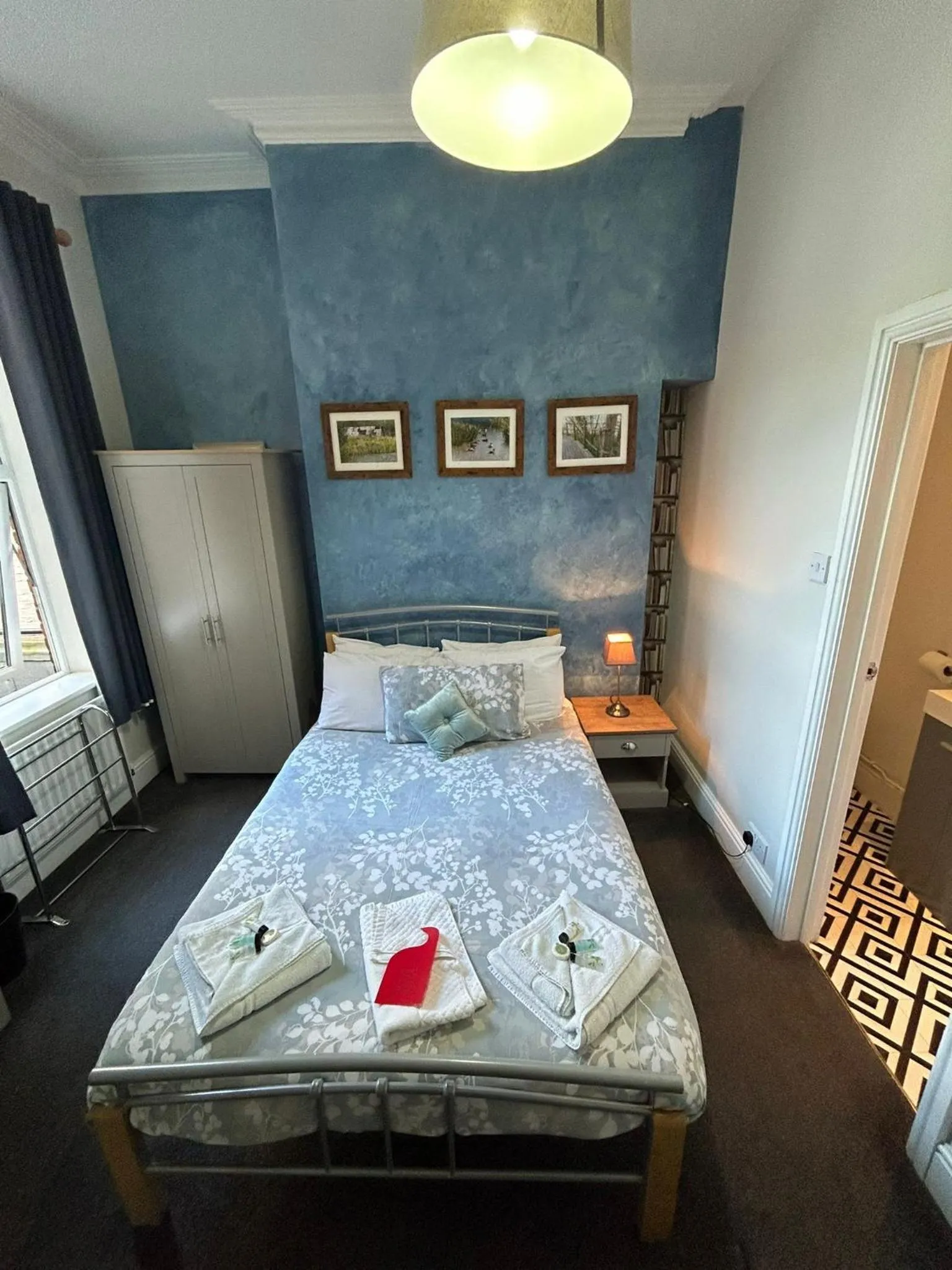 Bedroom, Bed in The Lyndhurst Guest House