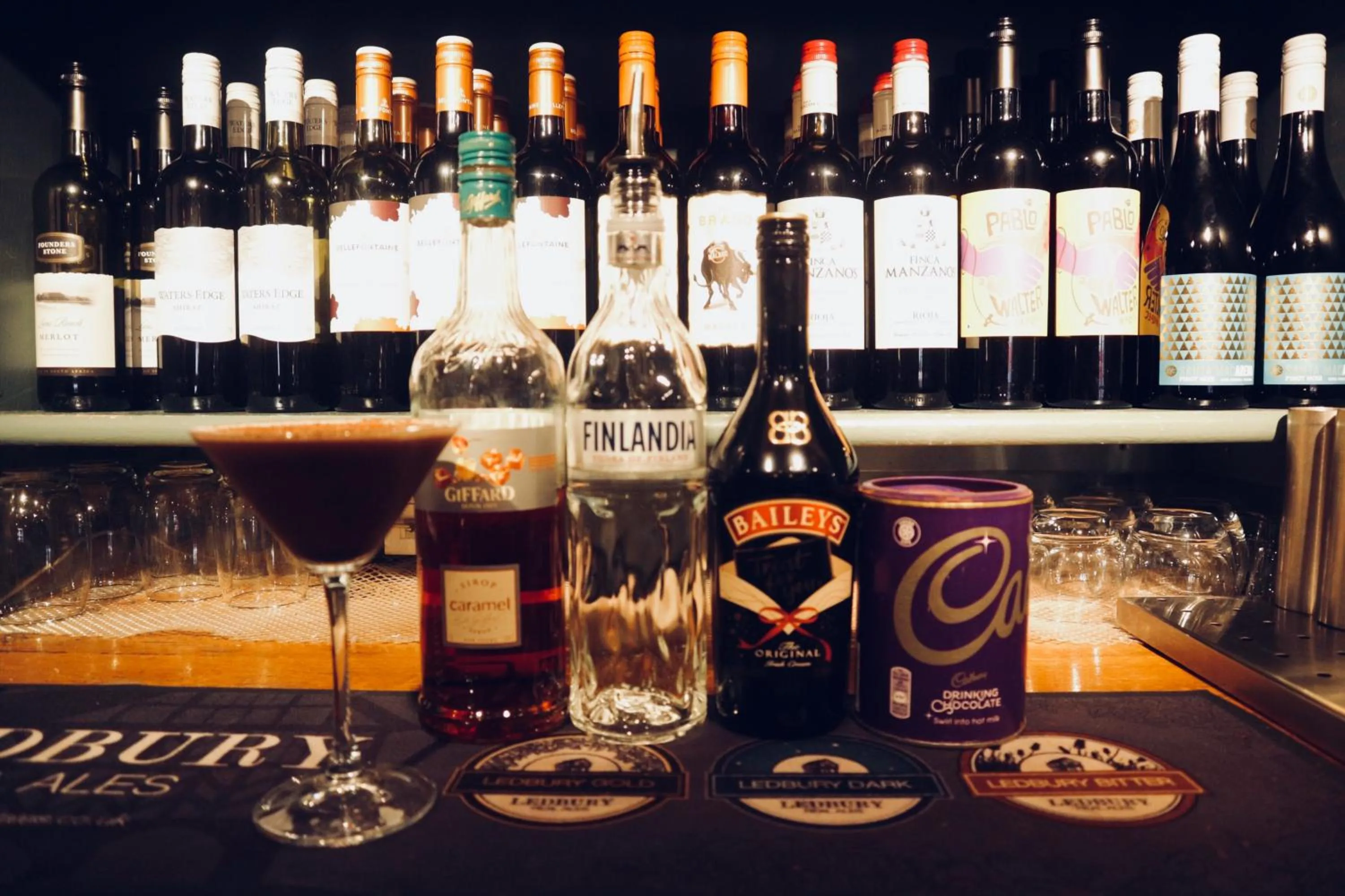 Lounge or bar in Seven Stars