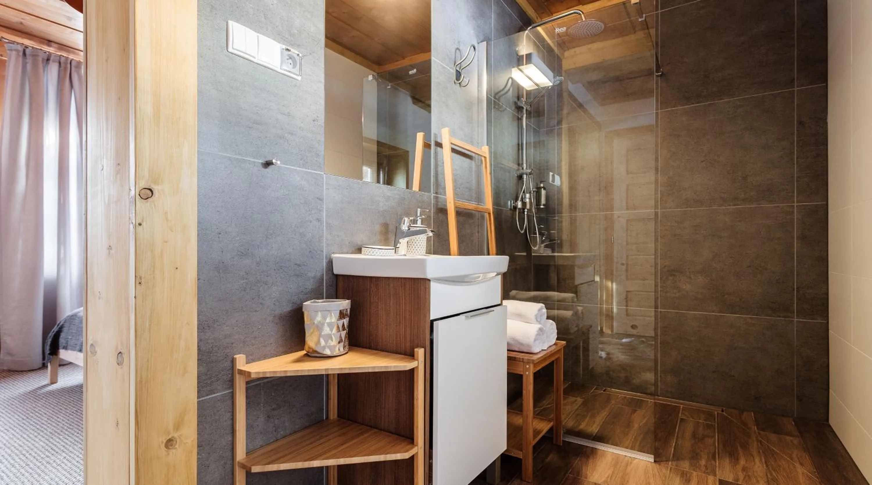 Shower in Dom Góralski Krupówki