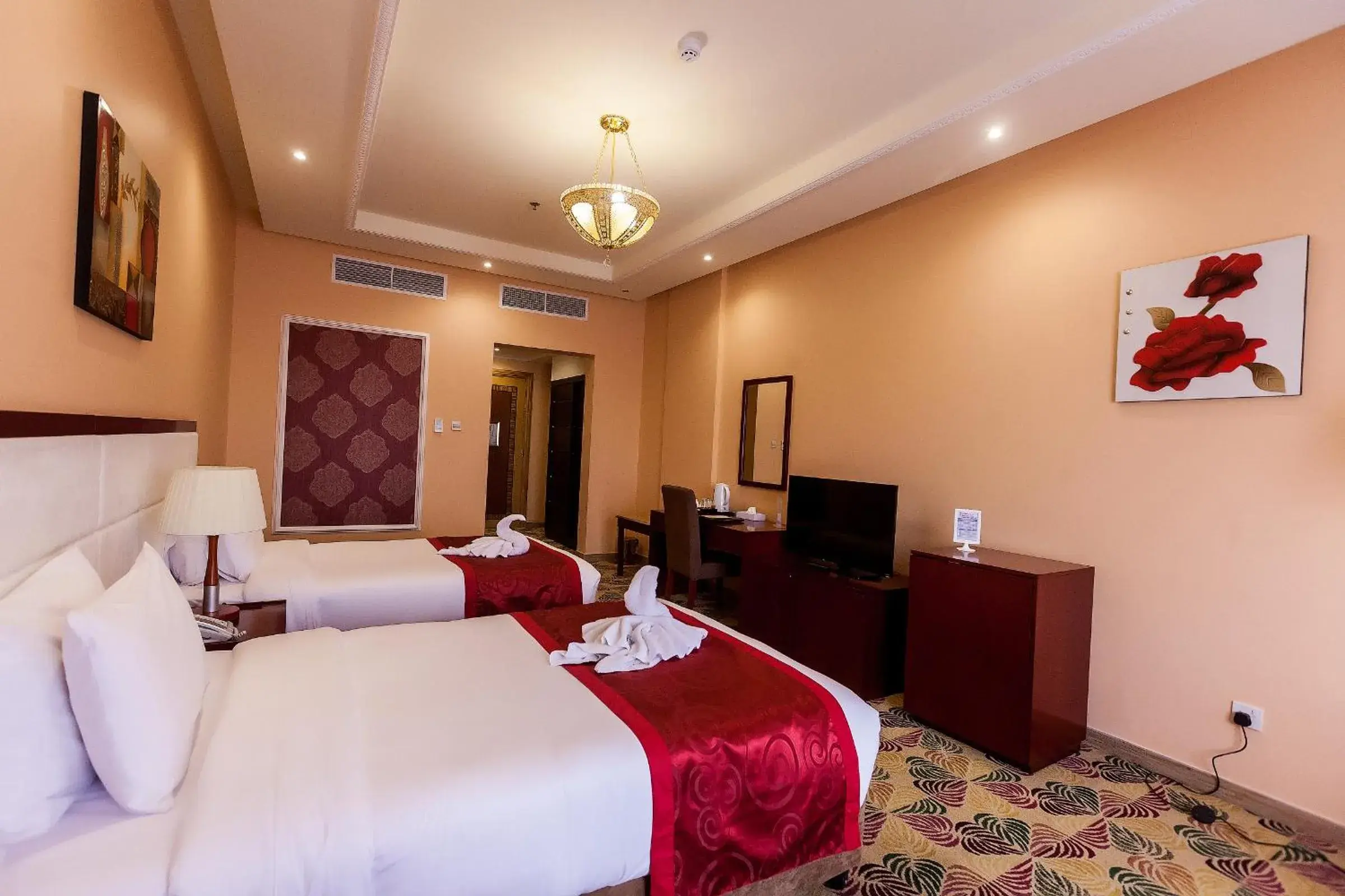 Bed in Red Castle Hotel - Managed by Aoudi Consultants