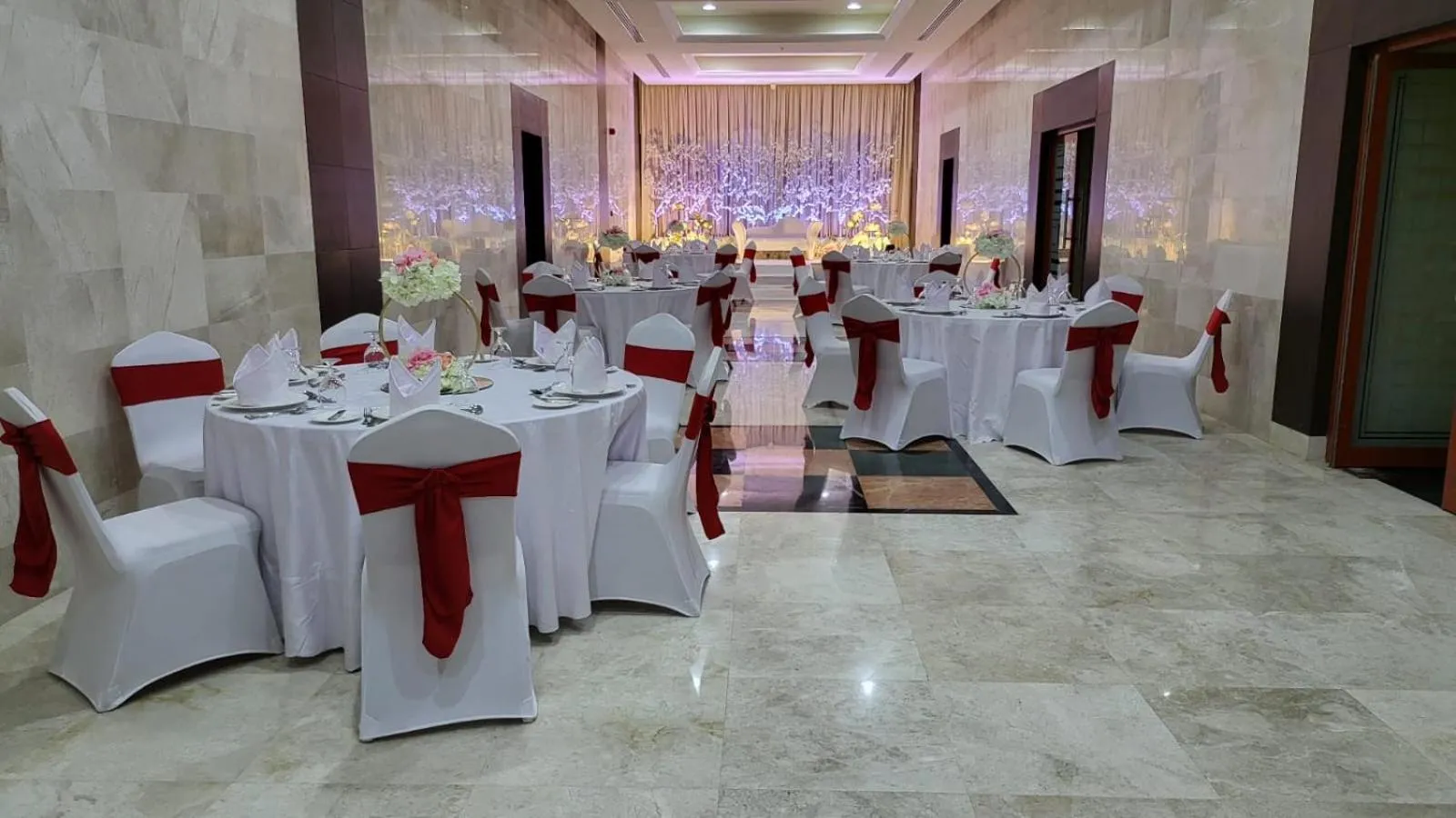 Banquet/Function facilities in Red Castle Hotel