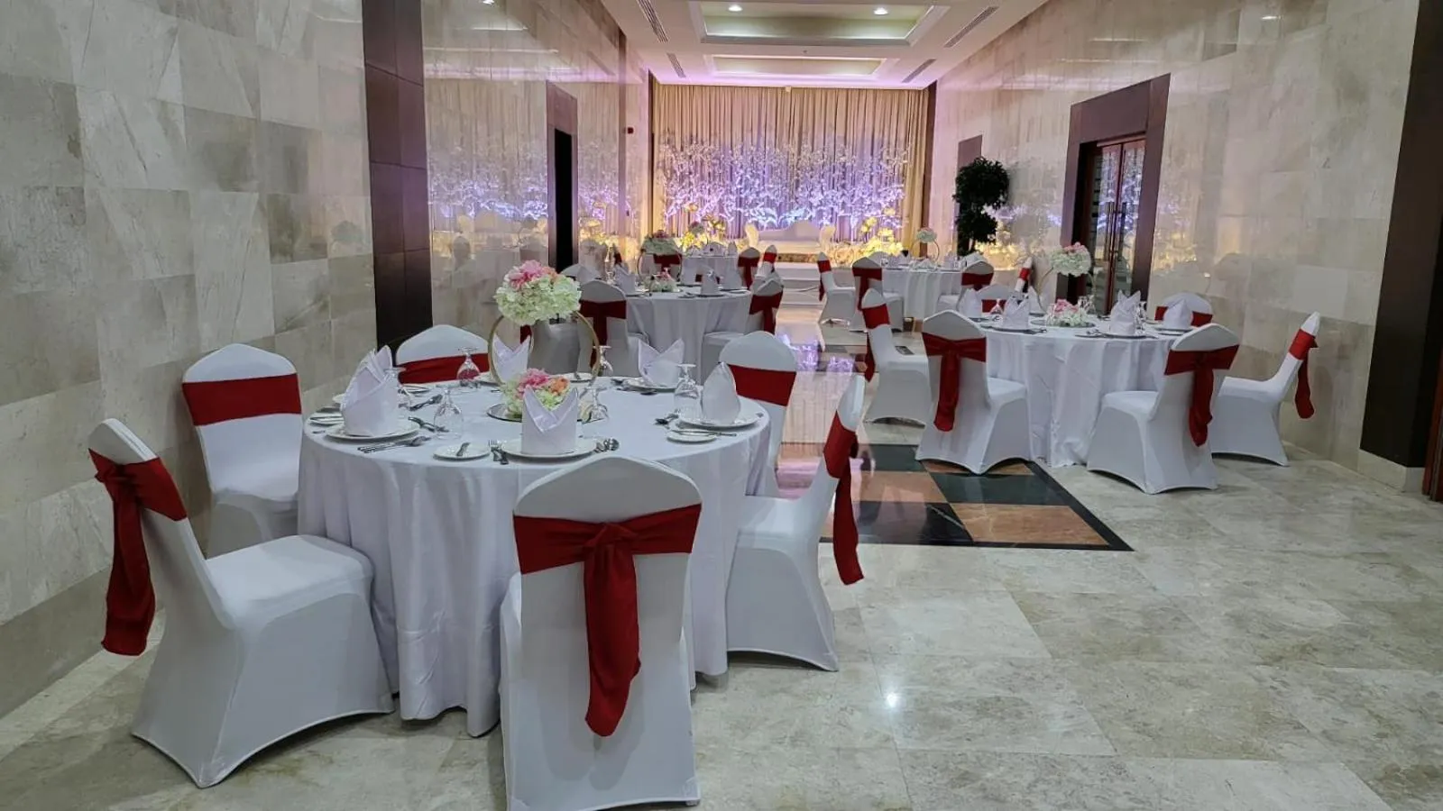 Banquet/Function facilities in Red Castle Hotel