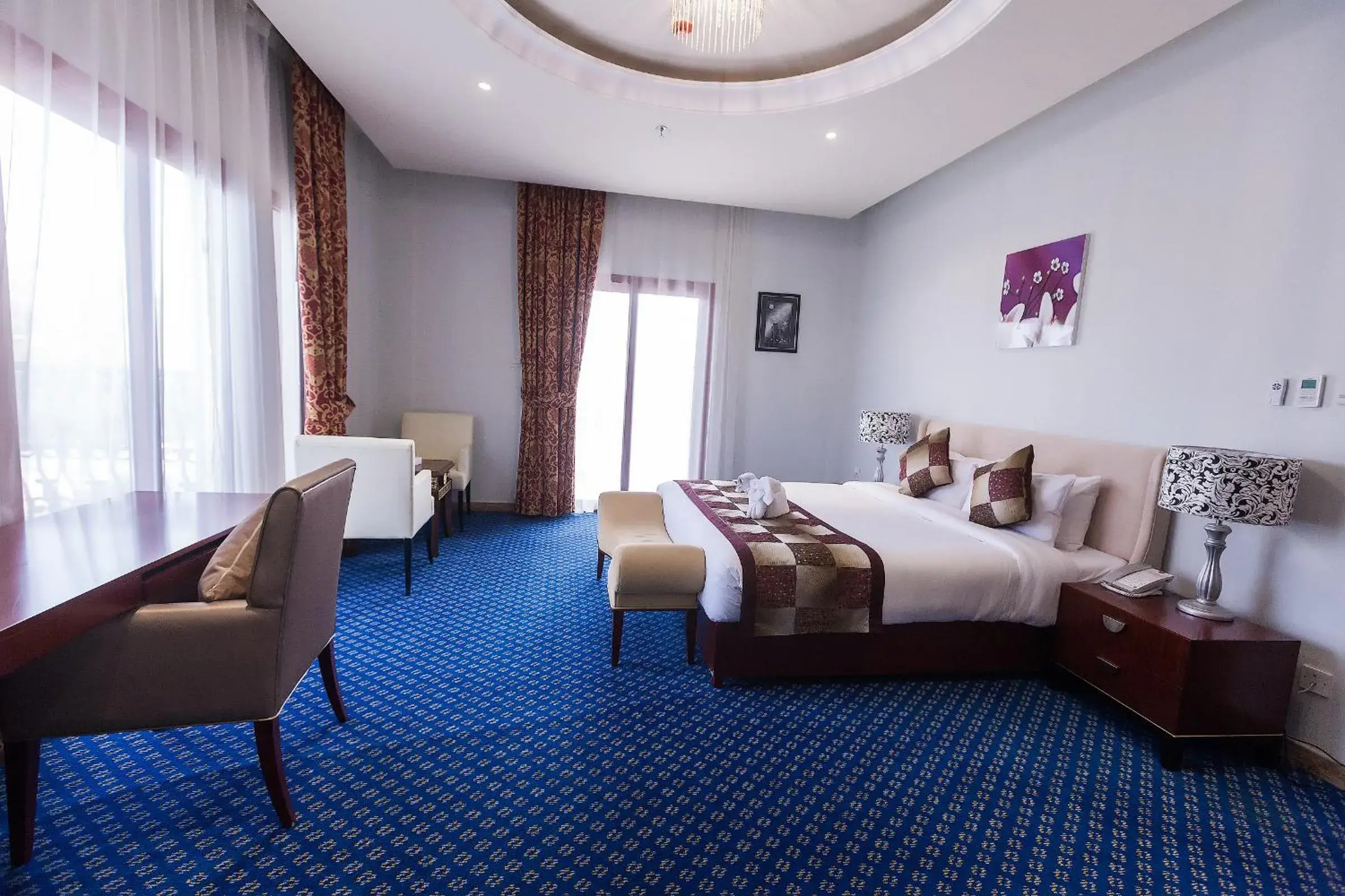 Photo of the whole room, Bed in Red Castle Hotel - Managed by Aoudi Consultants