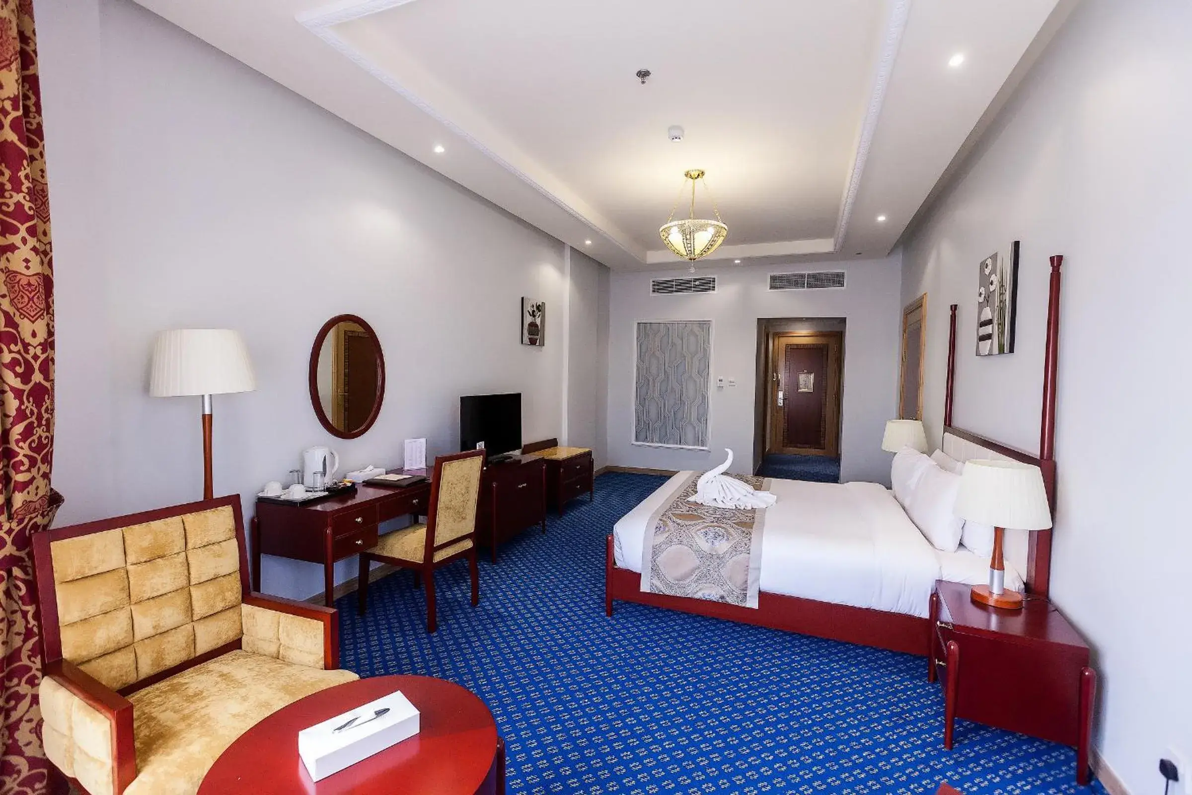 Photo of the whole room, Bed in Red Castle Hotel - Managed by Aoudi Consultants