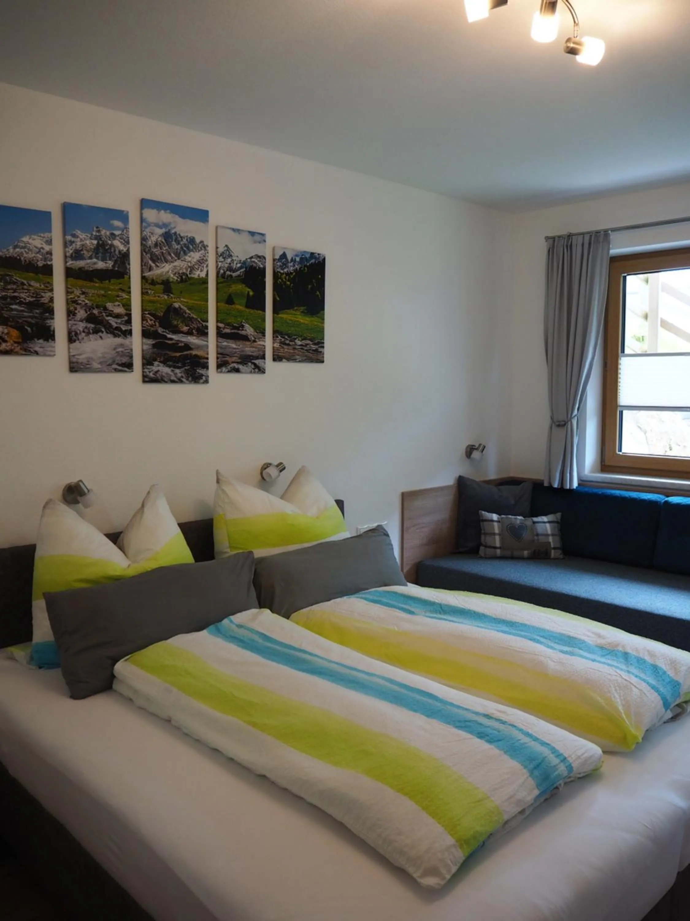 Bed in Apart Kristall