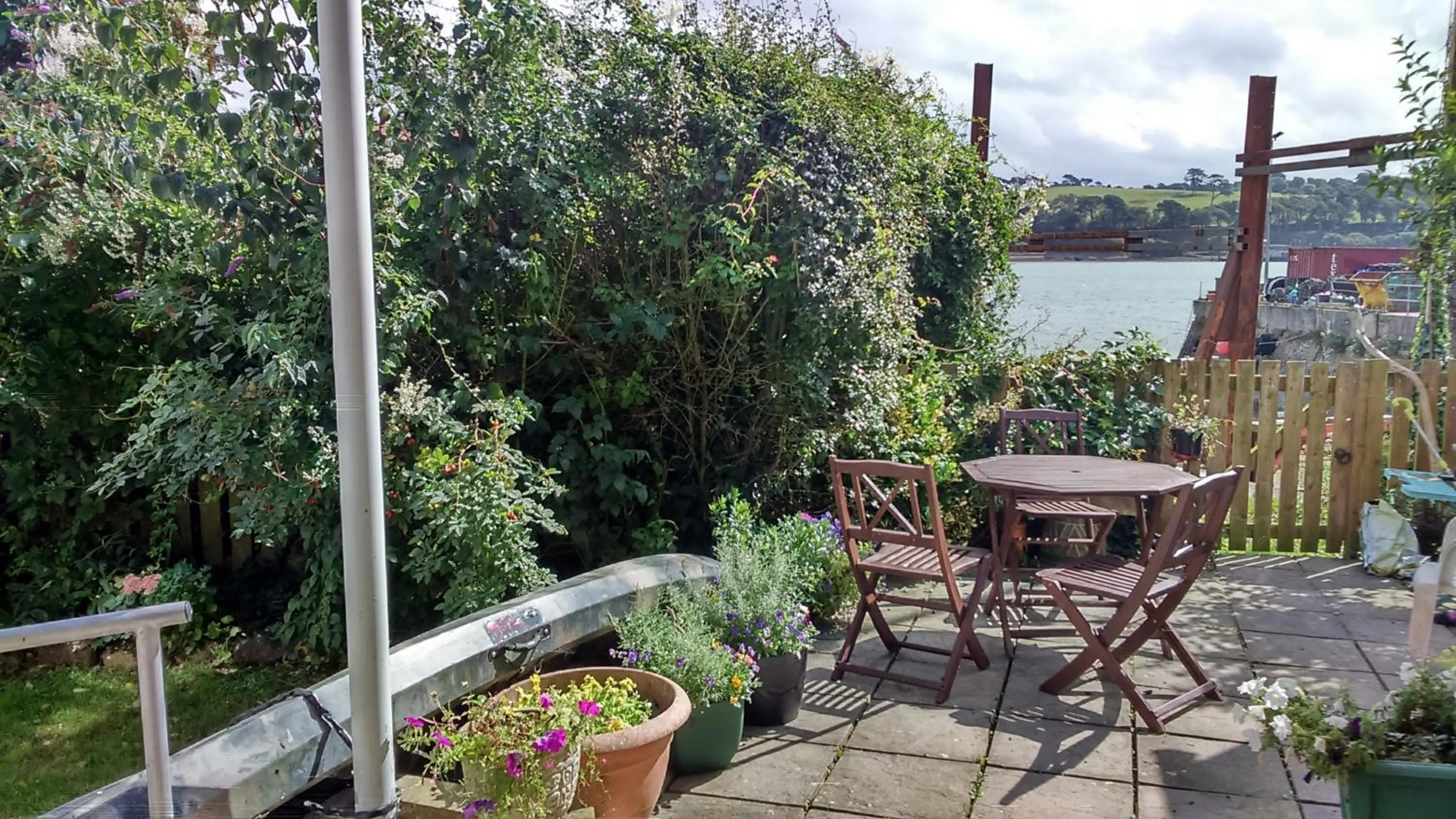 Apartment with Garden View in The Boat Yard