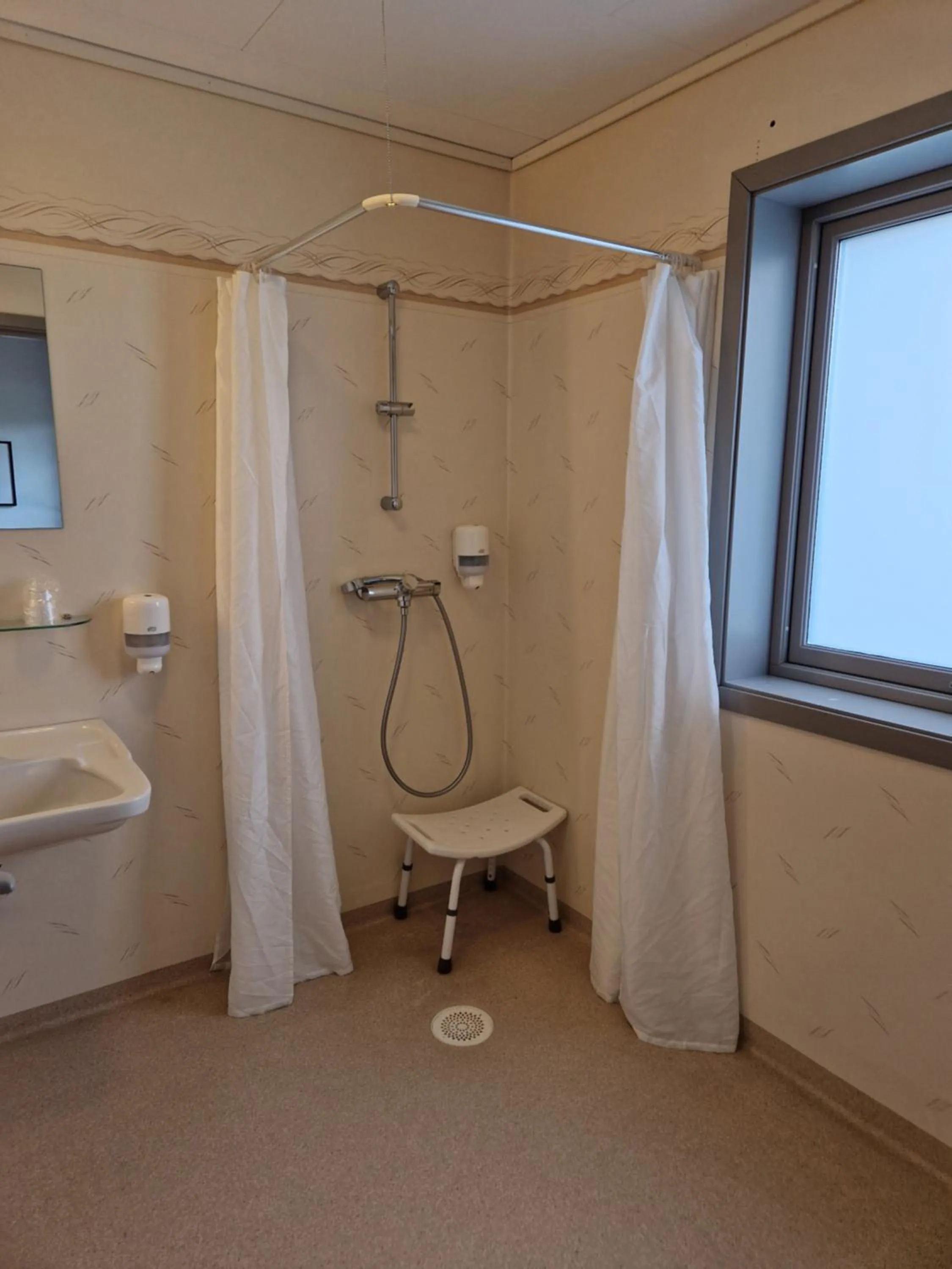 Bathroom in Bjugn Hotell