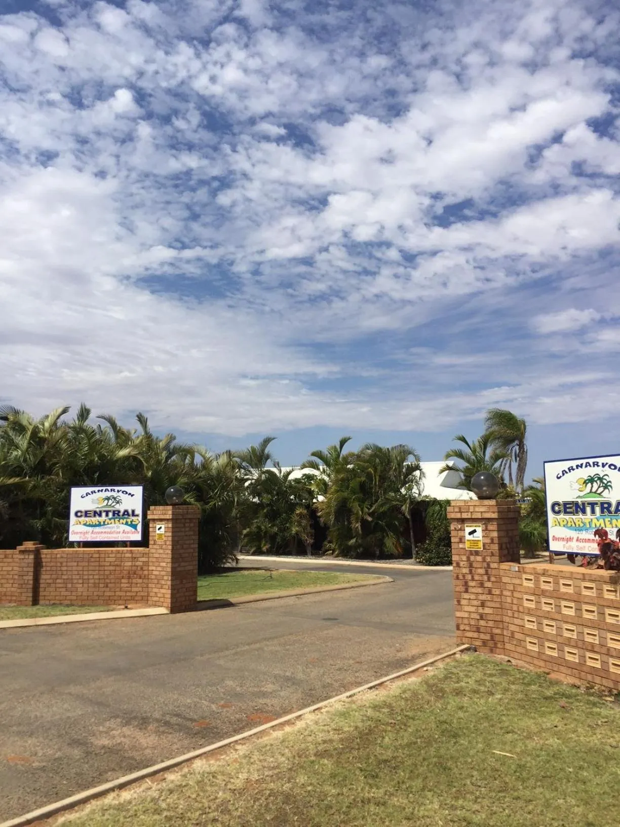 Facade/entrance in Carnarvon Central Apartments