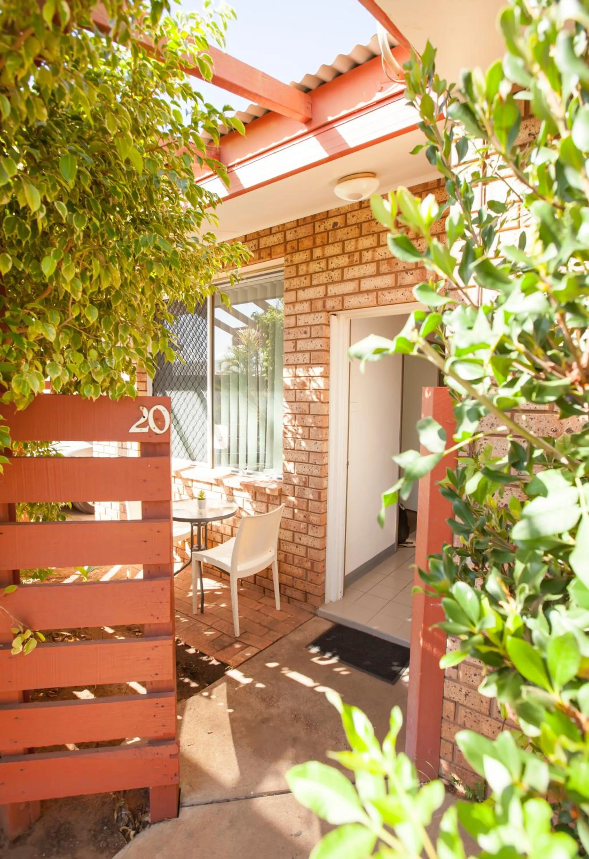 Carnarvon Central Apartments