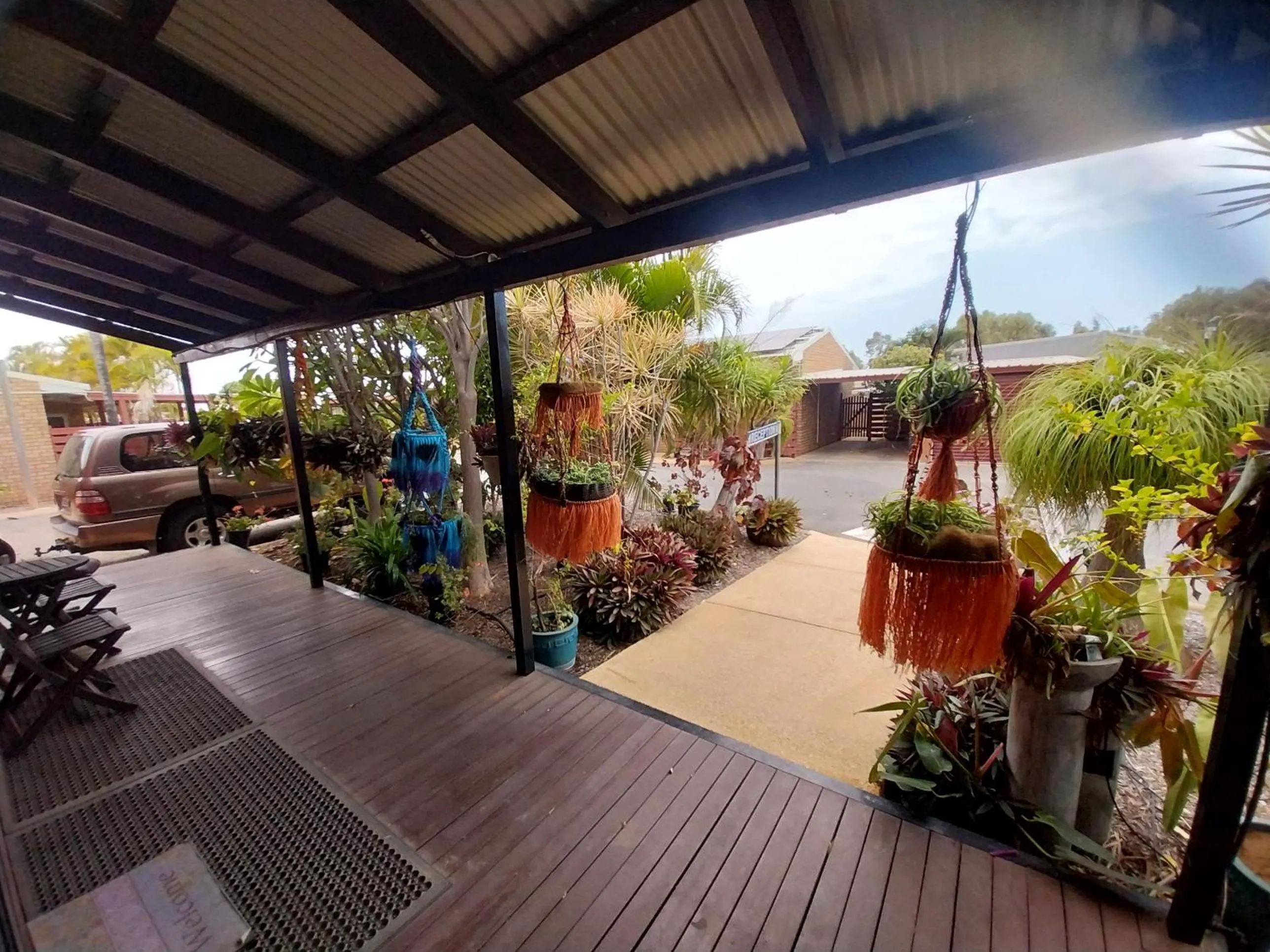 Carnarvon Central Apartments