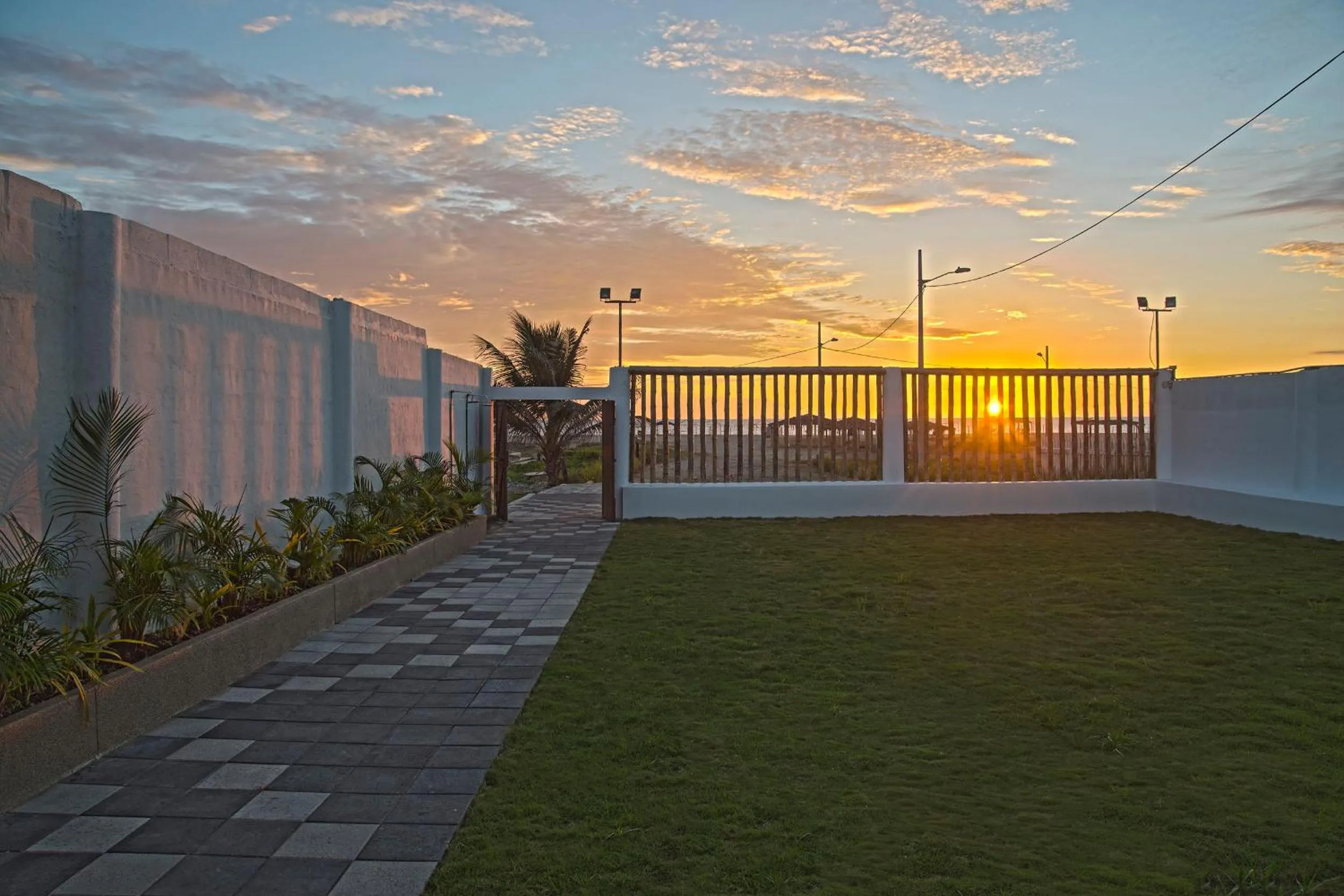 Patio in Hotel La Ría Playas