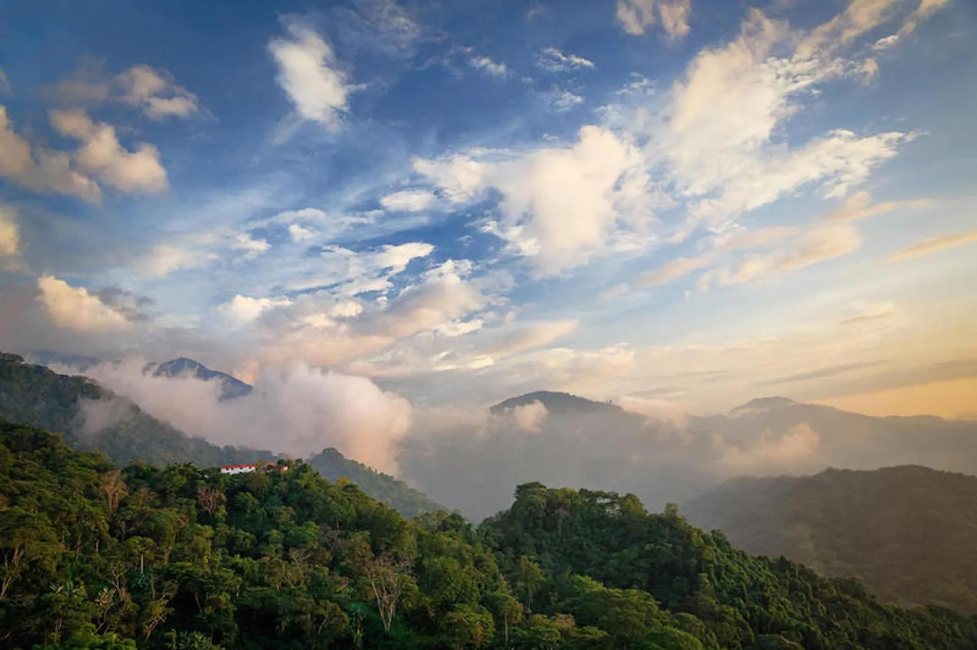 Mountain view in Mundo Nuevo ECO LODGE