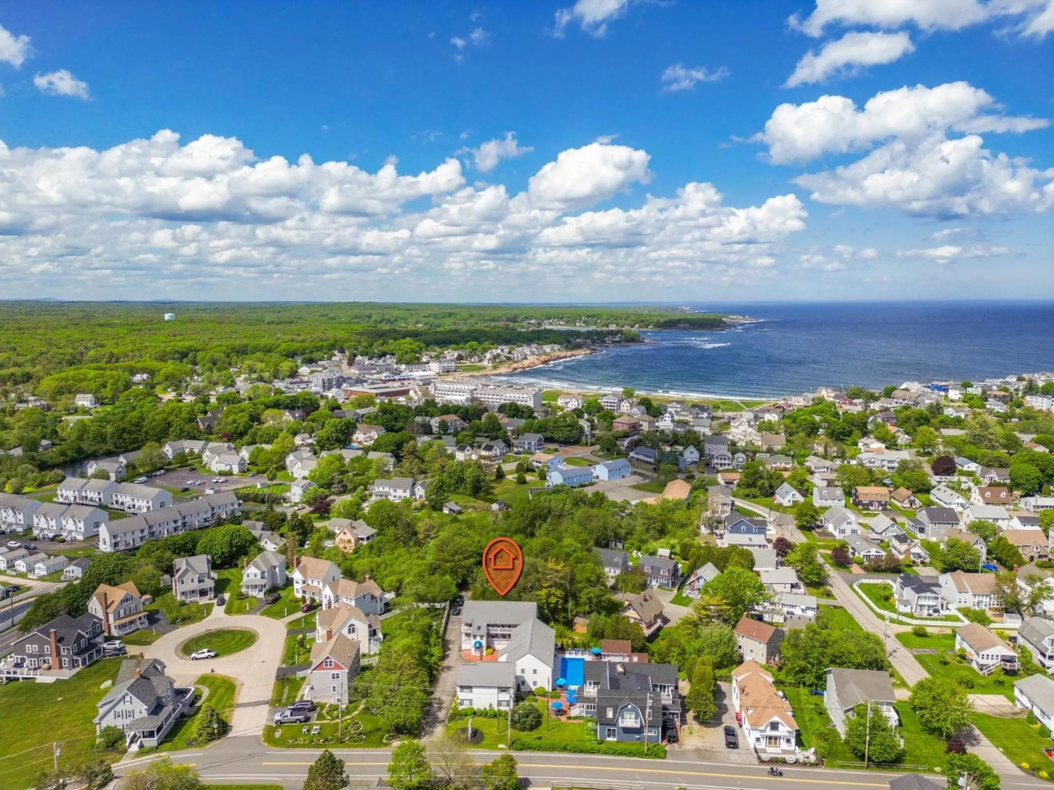 The Lighthouse Inn & Suites