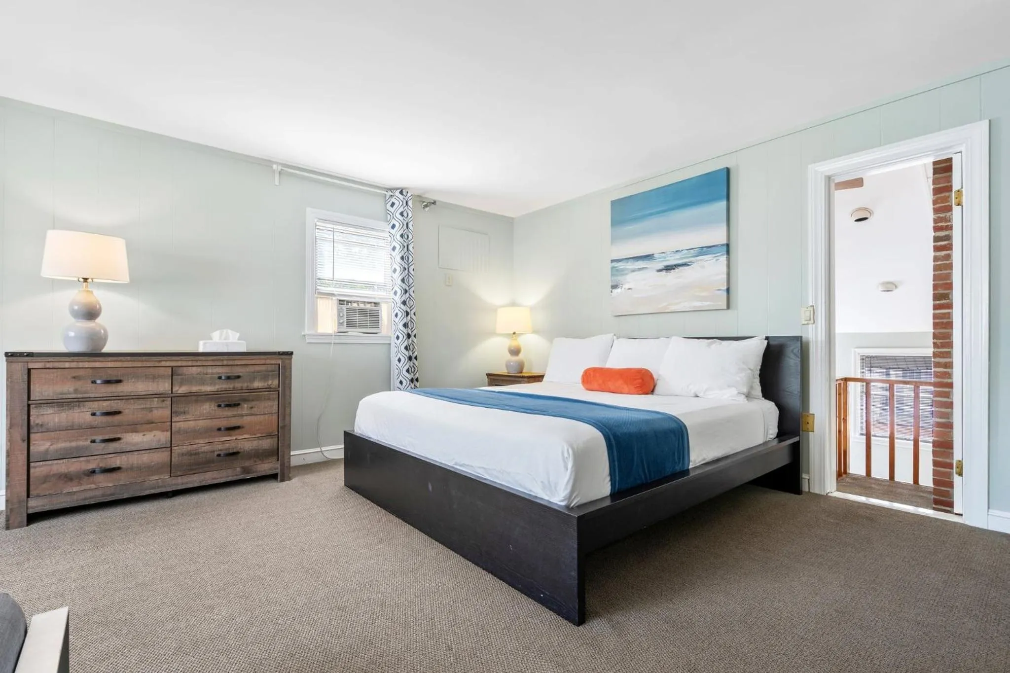The Lighthouse Inn & Suites