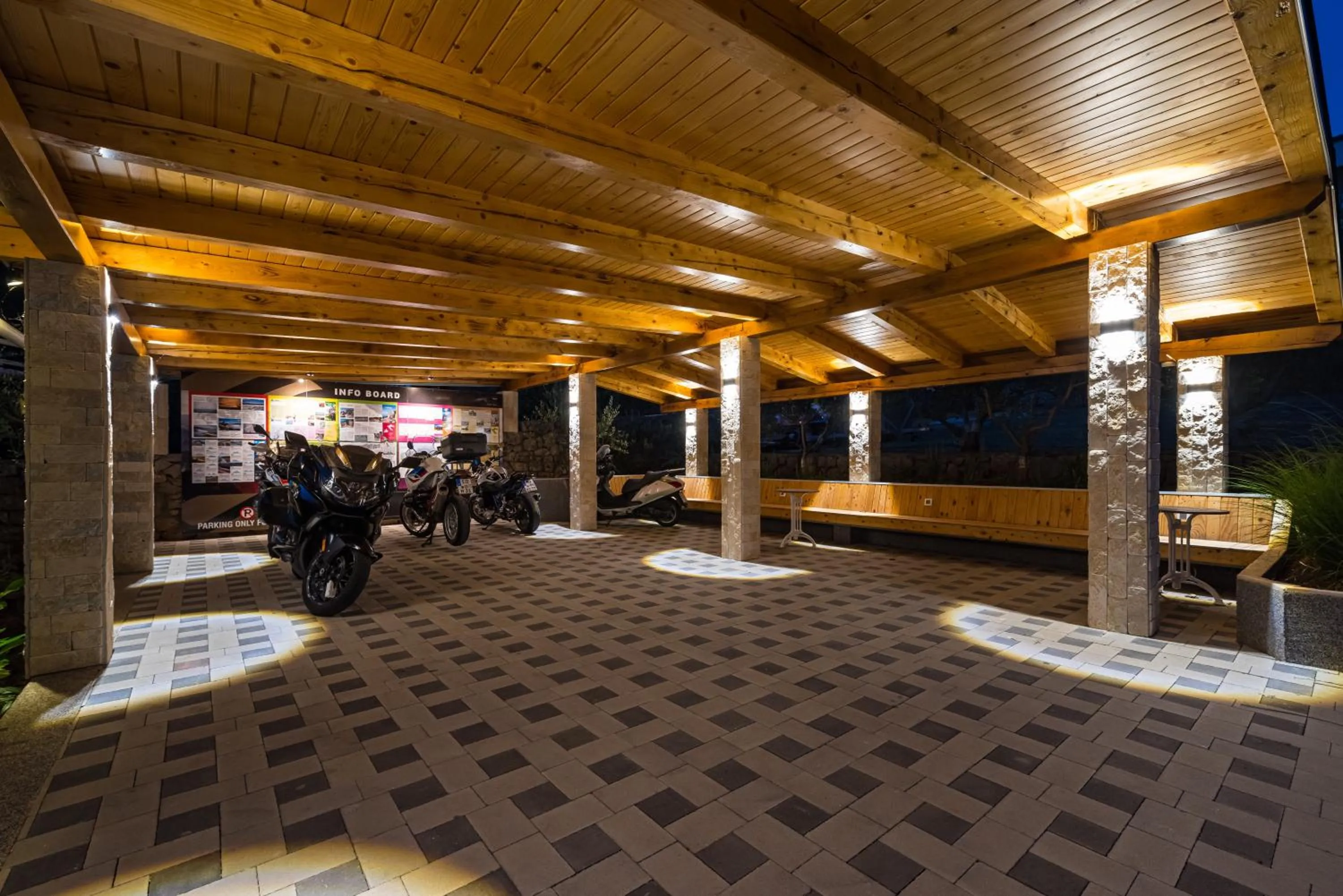 Property building in Hotel Vicko