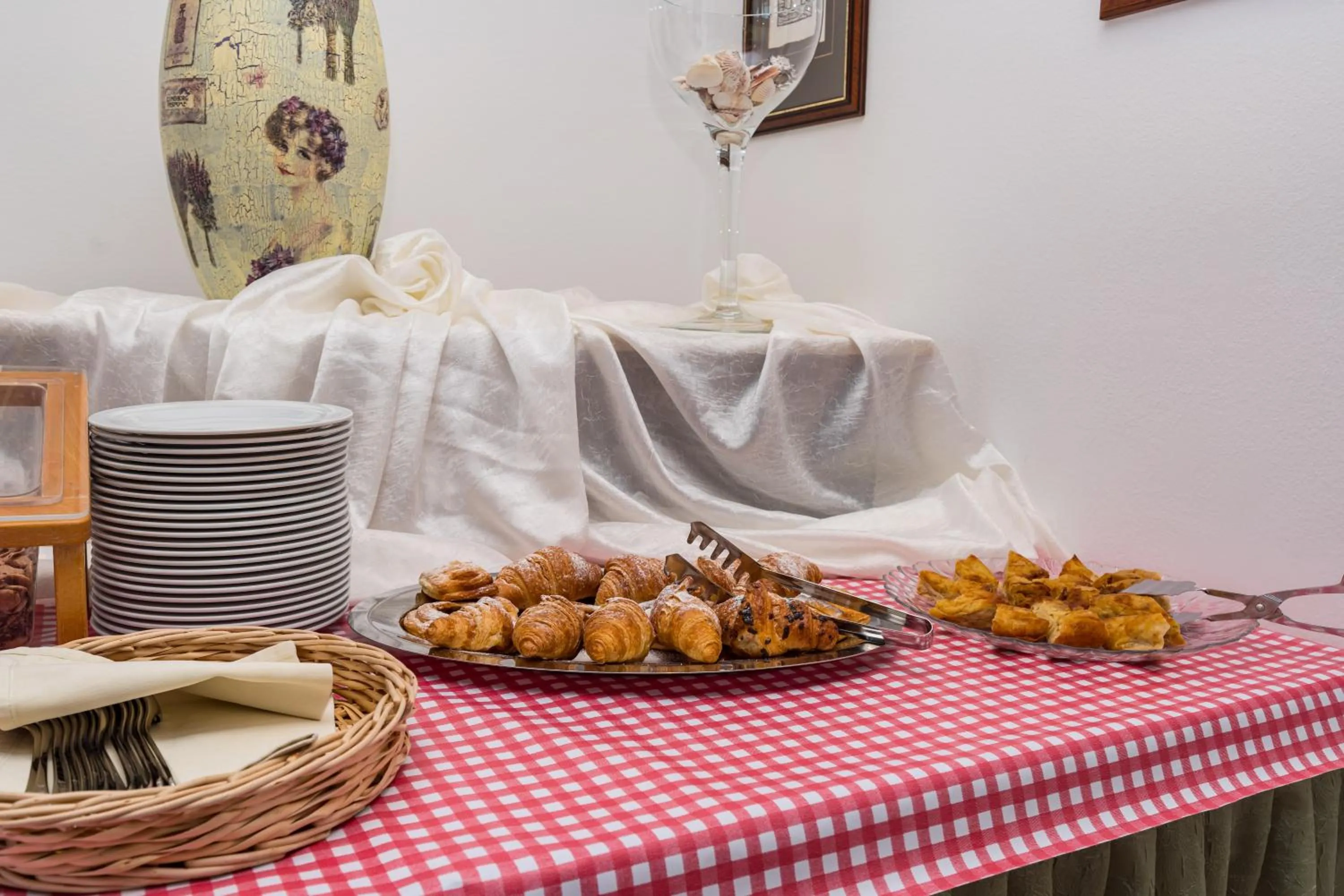 Restaurant/places to eat in Hotel Vicko