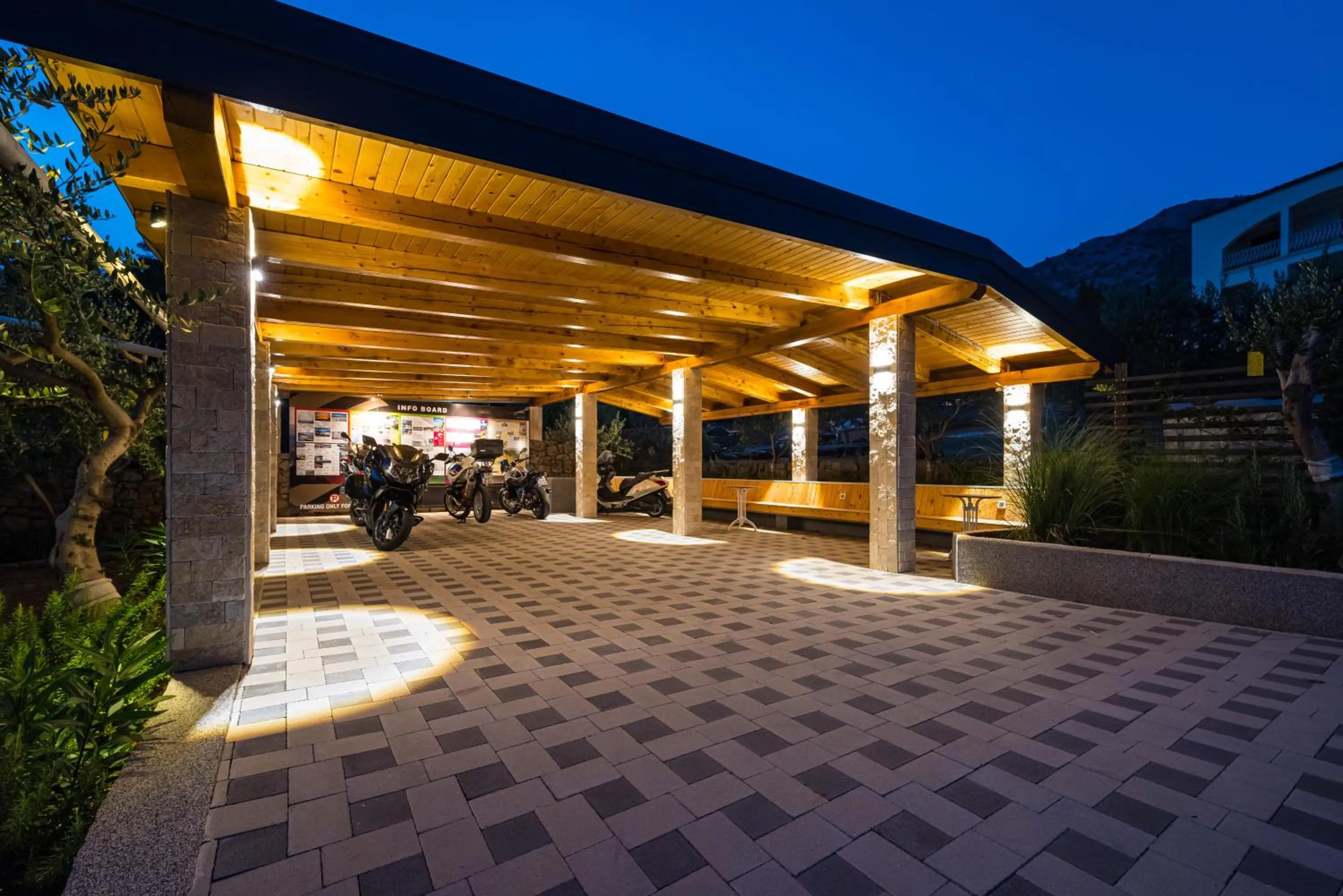 Property building in Hotel Vicko