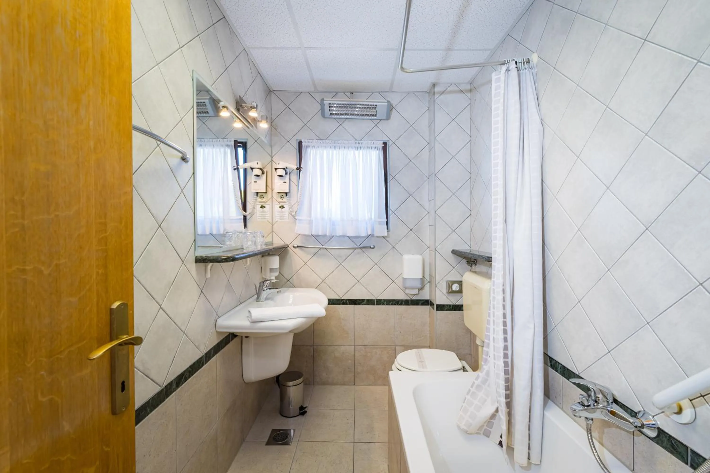 Property building in Hotel Vicko