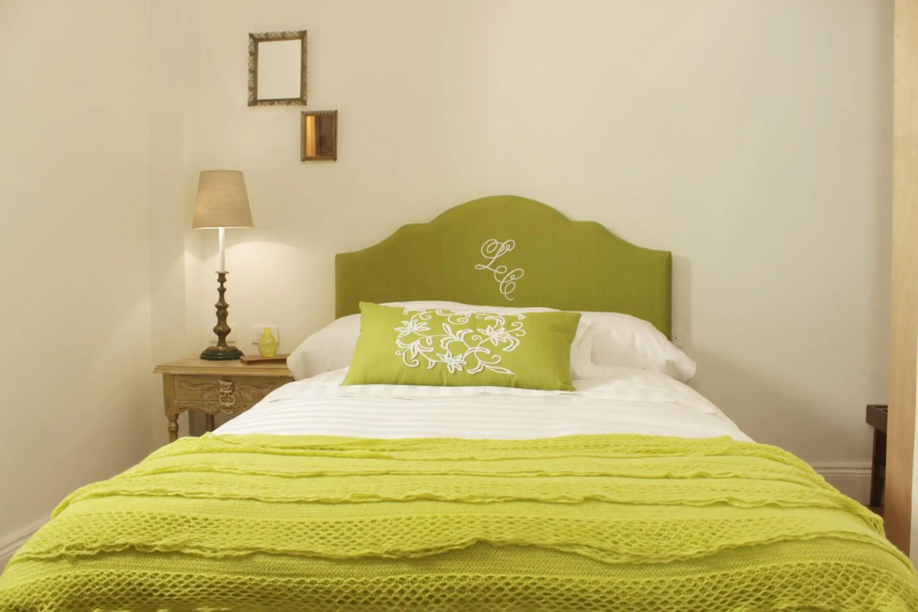 Deluxe Single Room - single occupancy in Leclerc Hotel Boutique Cali Granada Deluxe Single Room - single occupancy in Leclerc Hotel Boutique Cali Granada