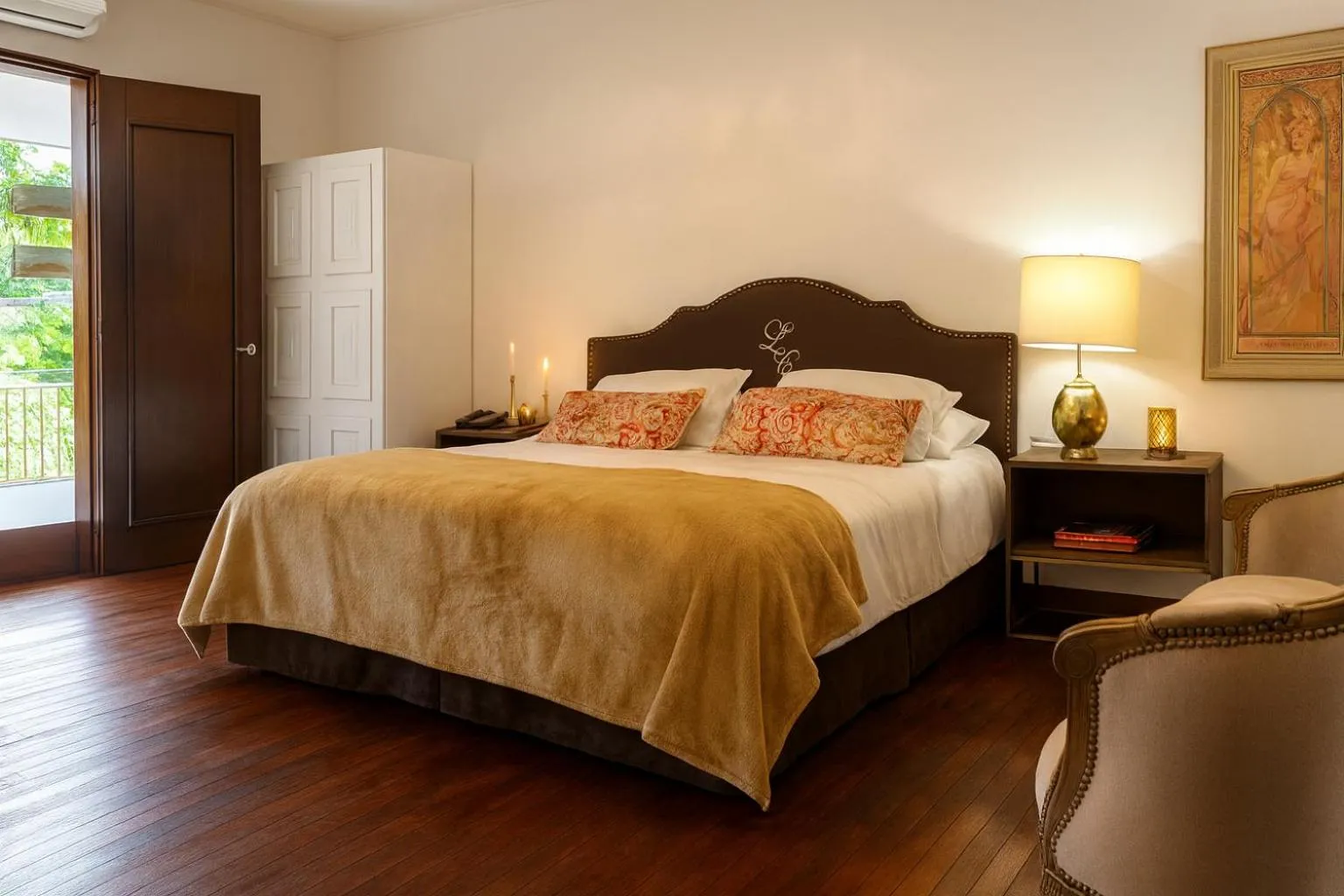 Bed in Leclerc Hotel Boutique Cali Granada