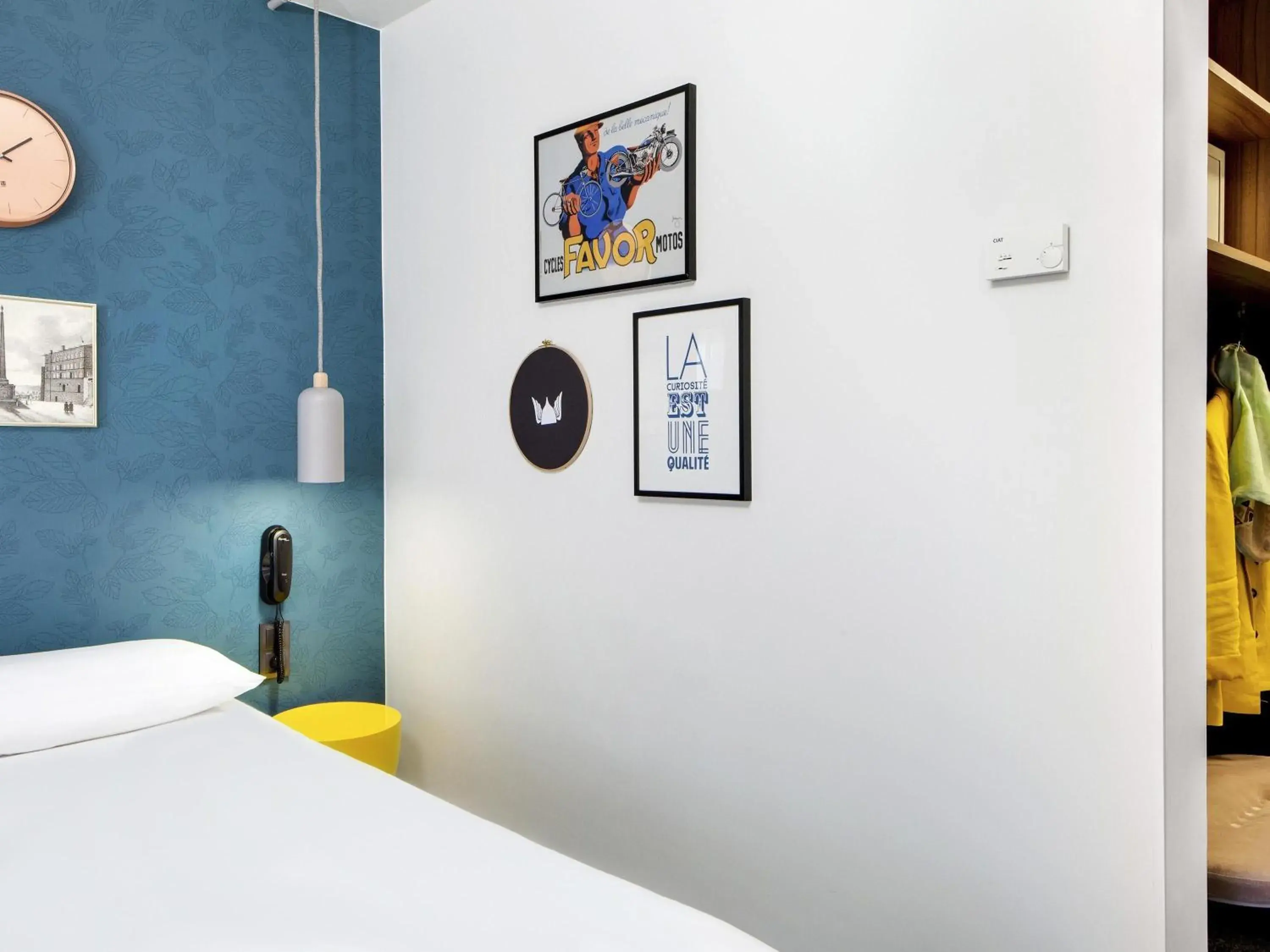 Bedroom, Bed in Hôtel ibis Styles Clermont-Ferrand Gare Bedroom, Bed in Hôtel ibis Styles Clermont-Ferrand Gare