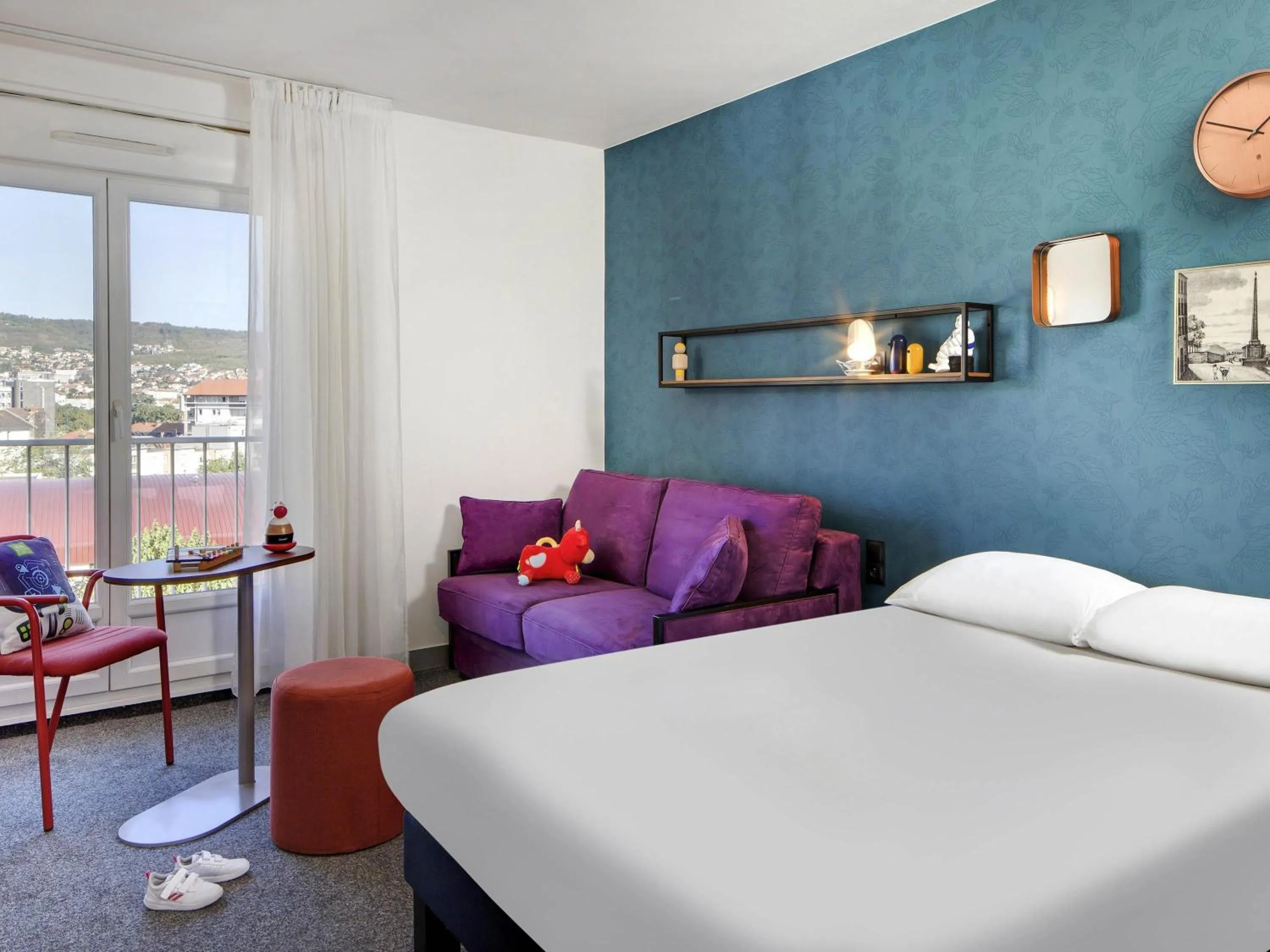 Property building, Bed in Hôtel ibis Styles Clermont-Ferrand Gare