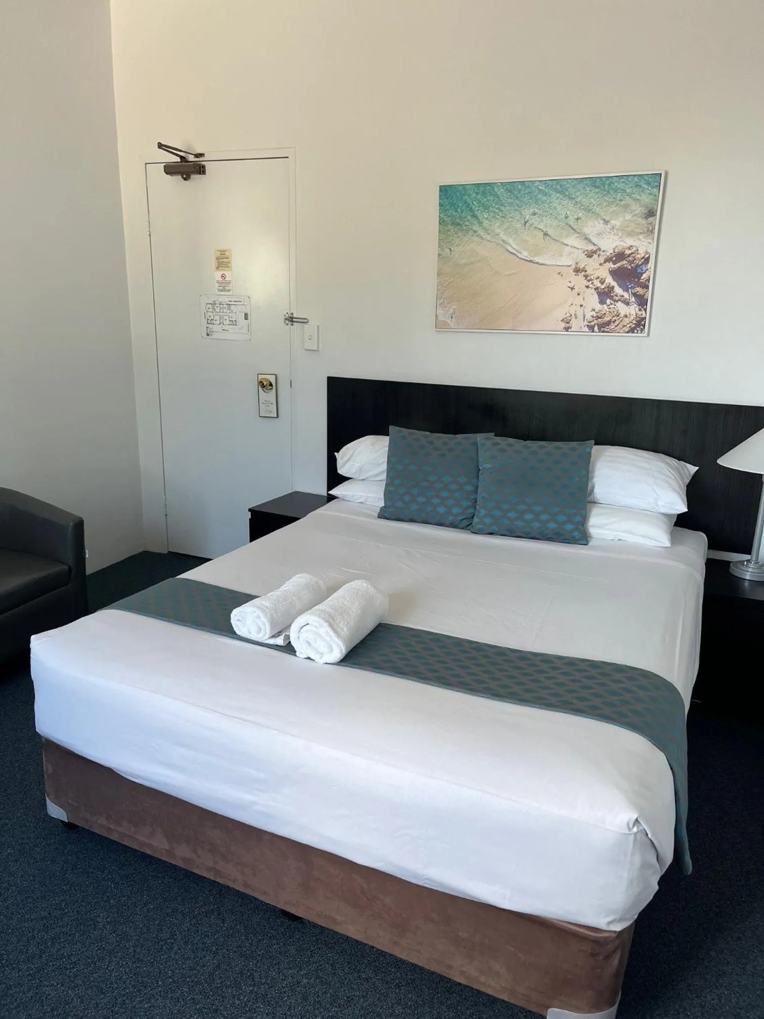 Bed in Hotel St Leonards