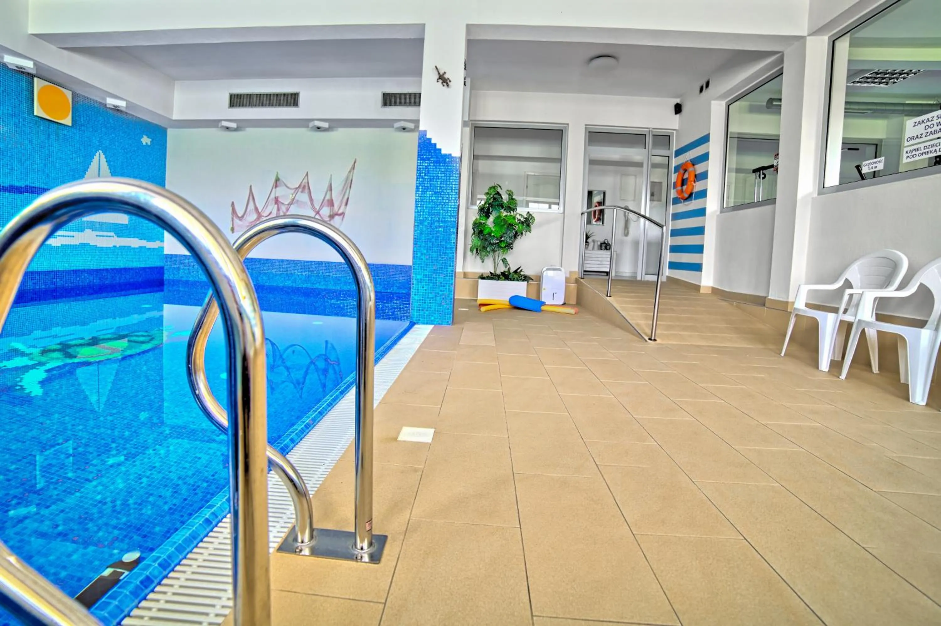 Spa and wellness centre/facilities in VILLA MEDICA - z ogrzewanym basenem i pełnym wyżywieniem