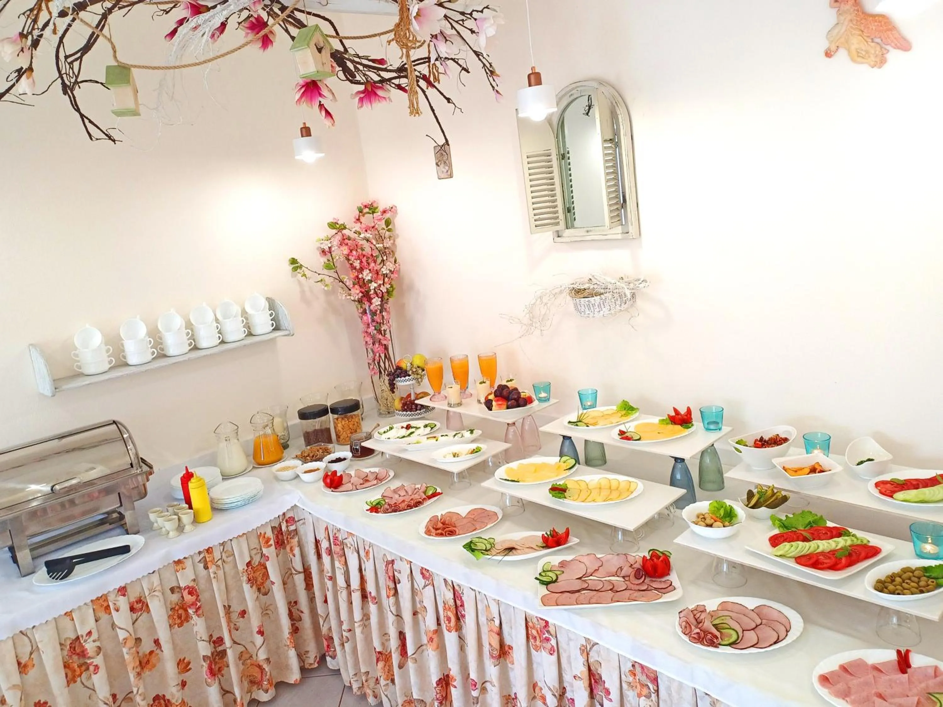 Food and drinks in VILLA MEDICA - z ogrzewanym basenem i pełnym wyżywieniem