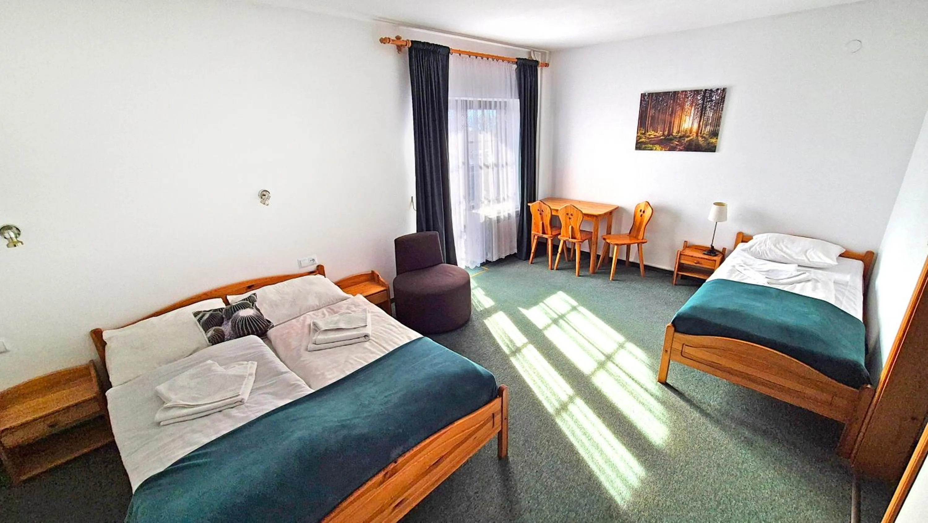 Photo of the whole room, Bed in VILLA MEDICA - z ogrzewanym basenem i pełnym wyżywieniem
