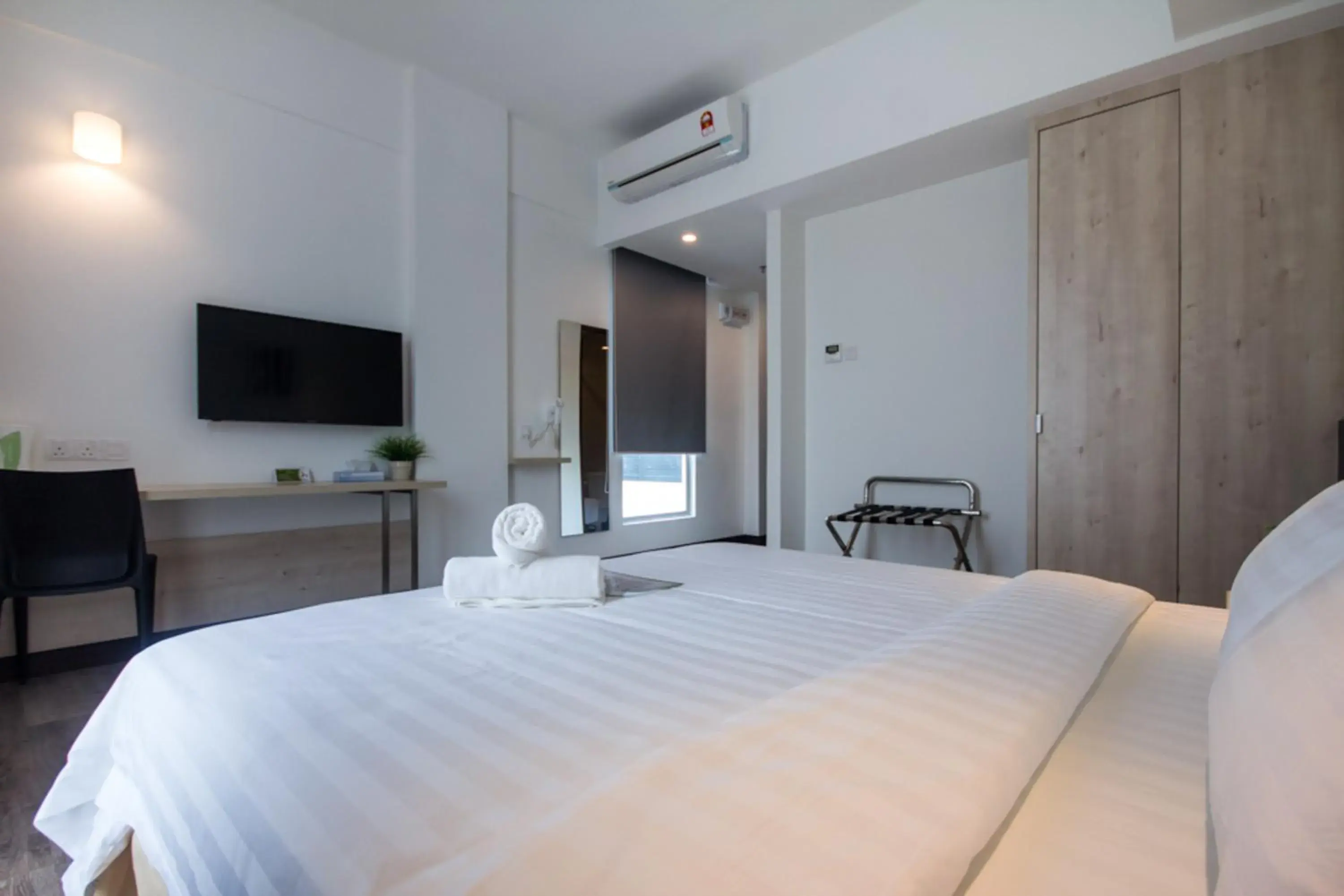 Photo of the whole room, Bed in Fuller Hotel Kulim Photo of the whole room, Bed in Fuller Hotel Kulim