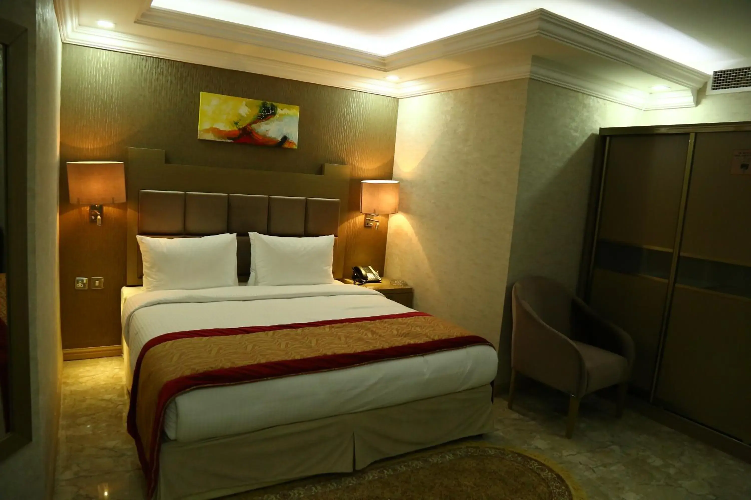 Bedroom, Bed in Sun and Sands Plaza Hotel Bedroom, Bed in Sun and Sands Plaza Hotel