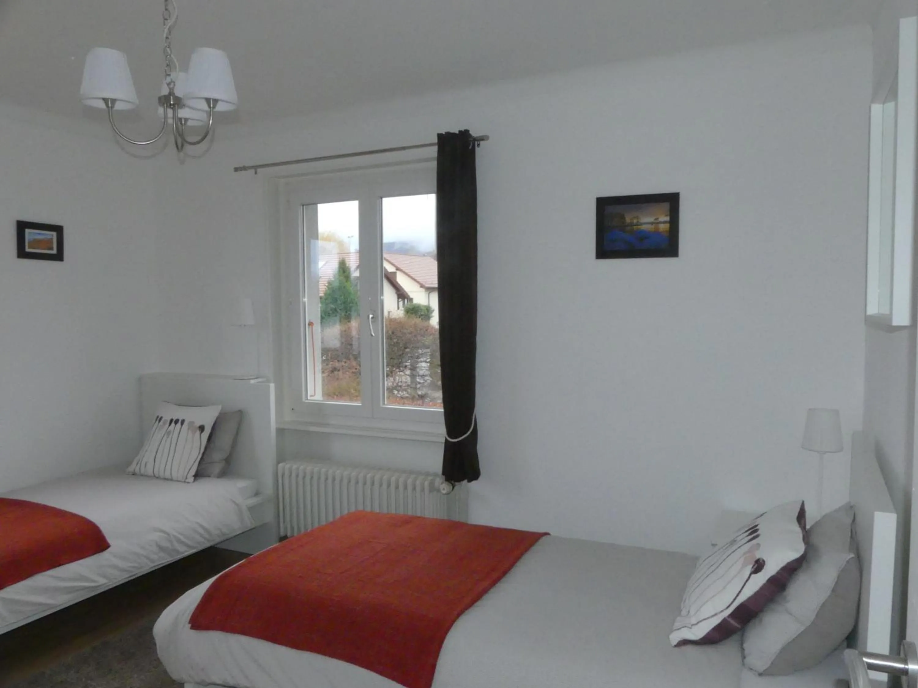 Bed in Au Bonheur des Iris