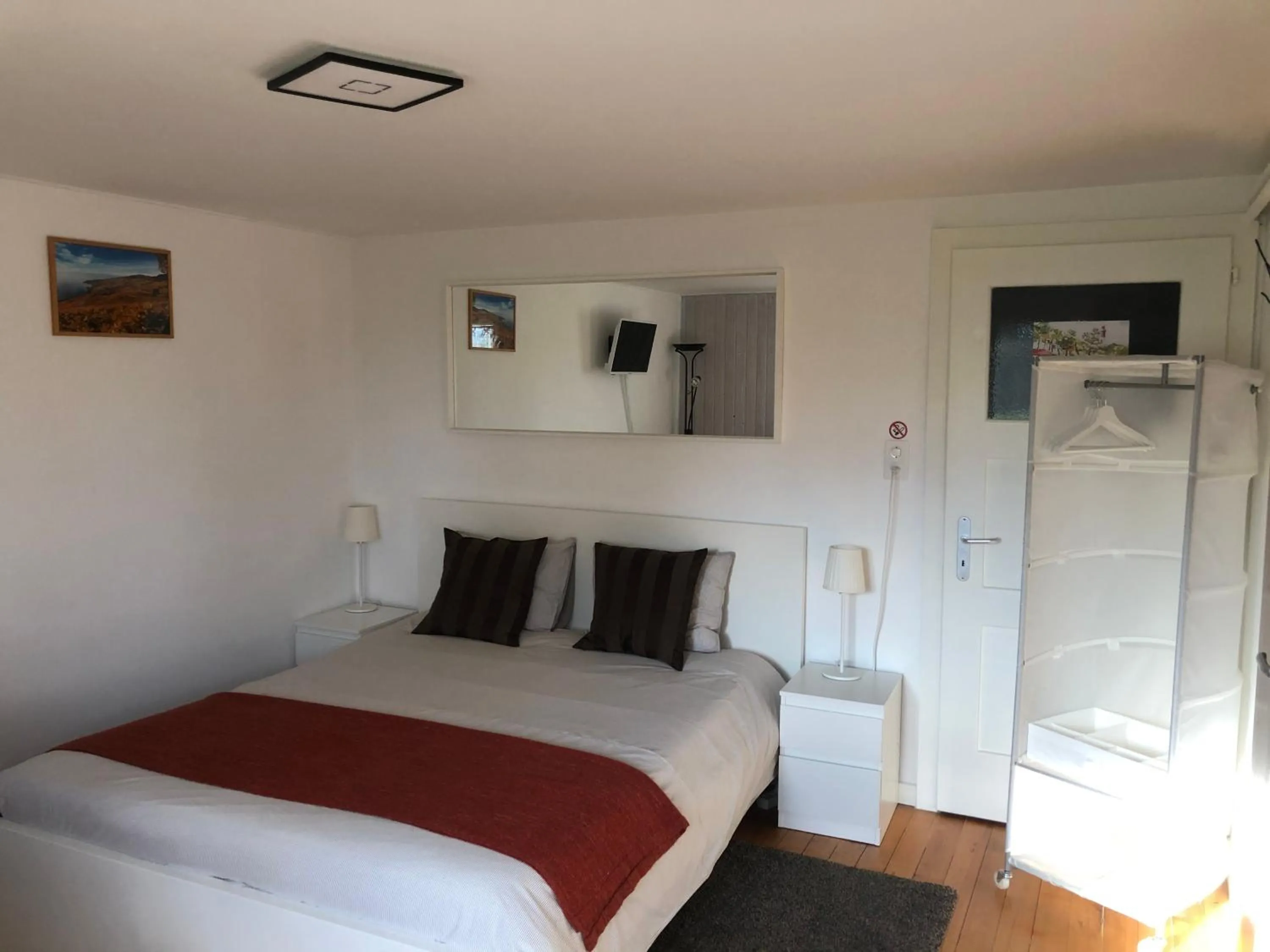 Bed in Au Bonheur des Iris