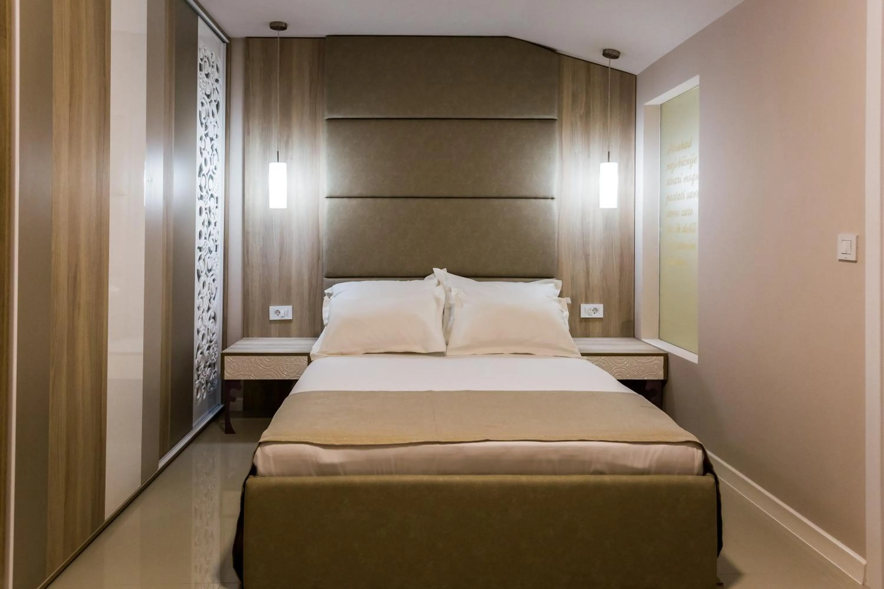 Standard Double Room in Hotel Crystal Light