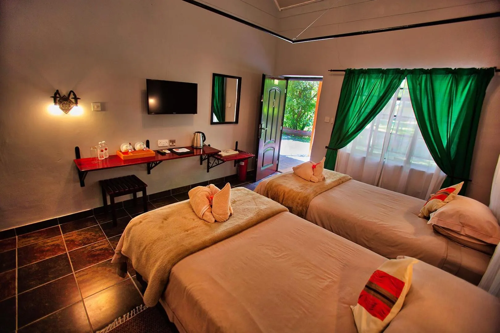 Photo of the whole room, Bed in Island Safari Lodge