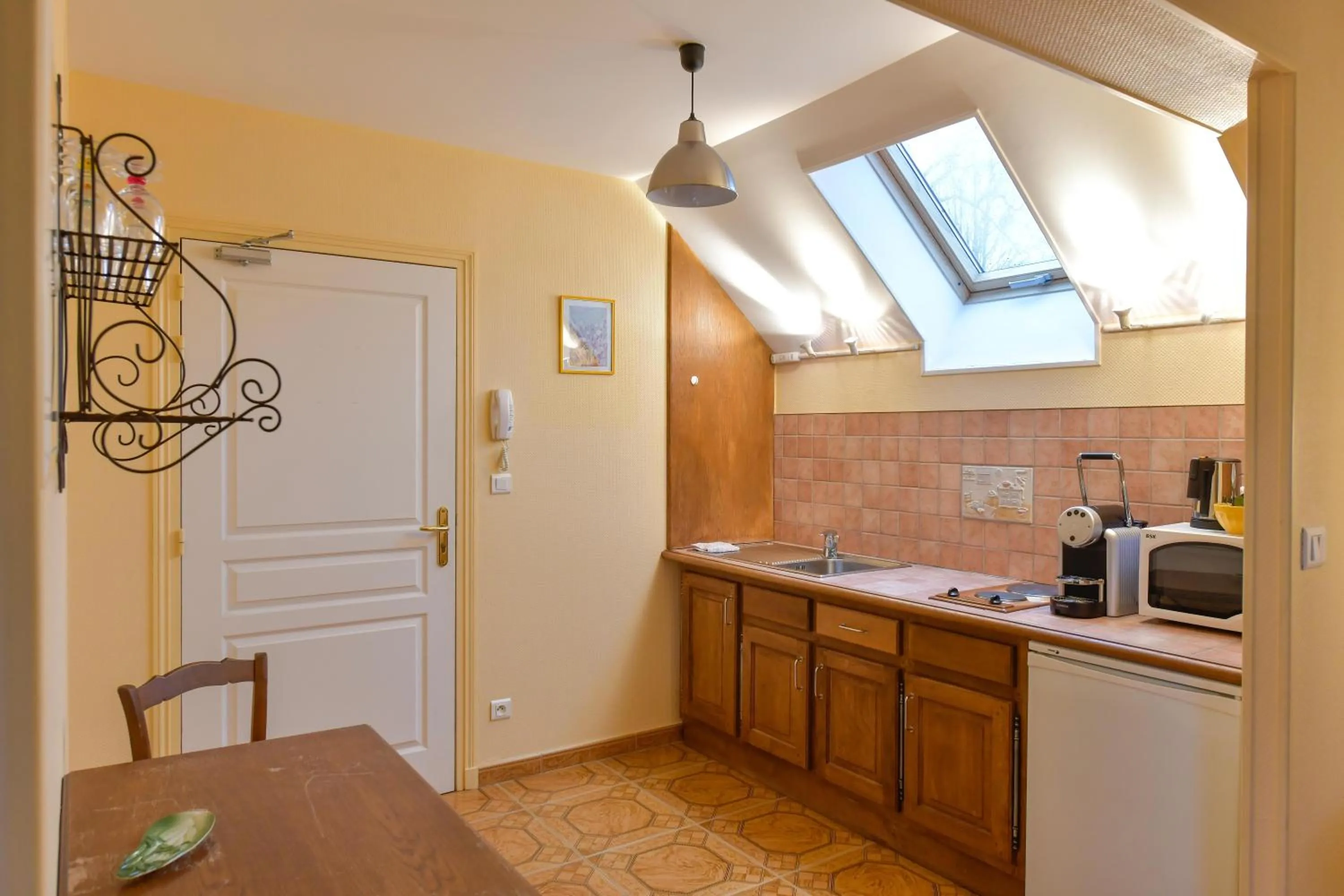 Kitchen or kitchenette in Gite du Clos Champagnac