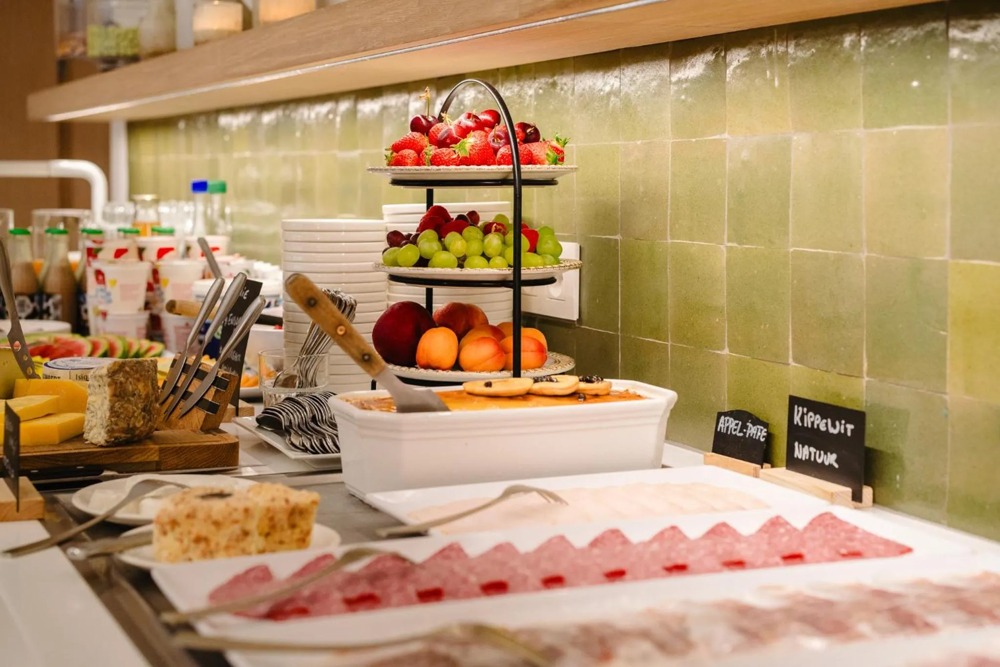 Breakfast in Hotel du Bassin