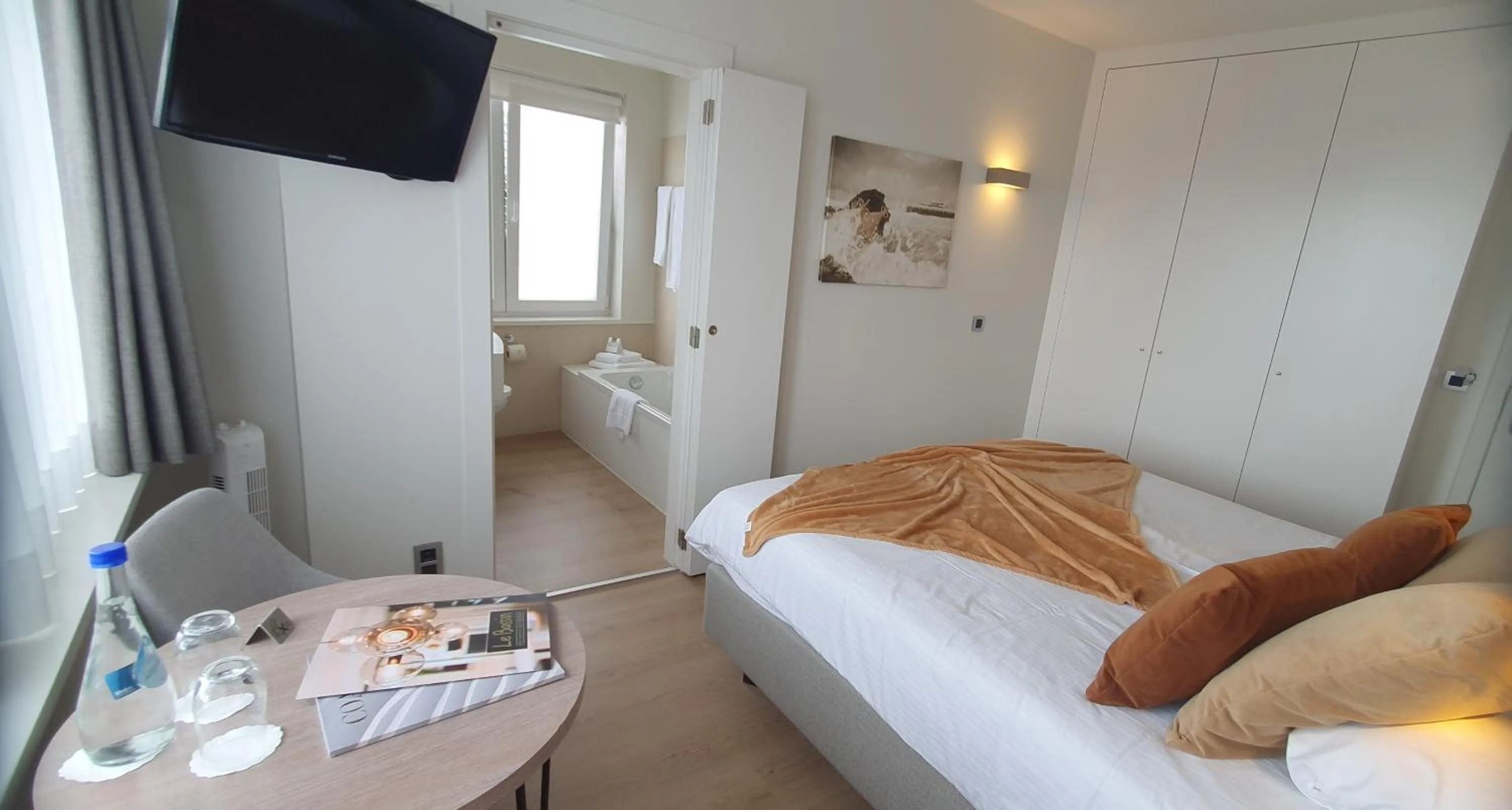 Bed in Hotel du Bassin