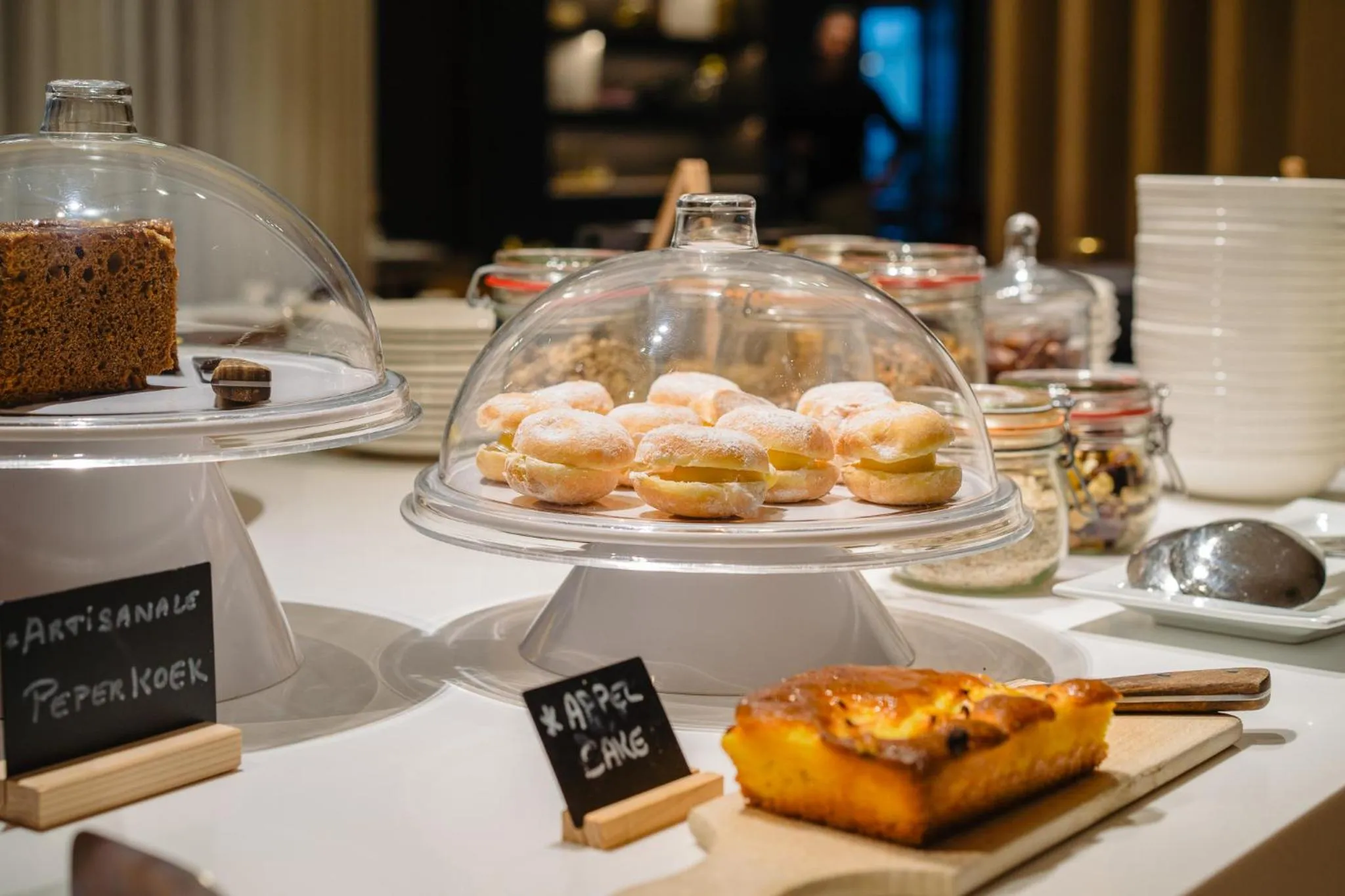 Breakfast in Hotel du Bassin