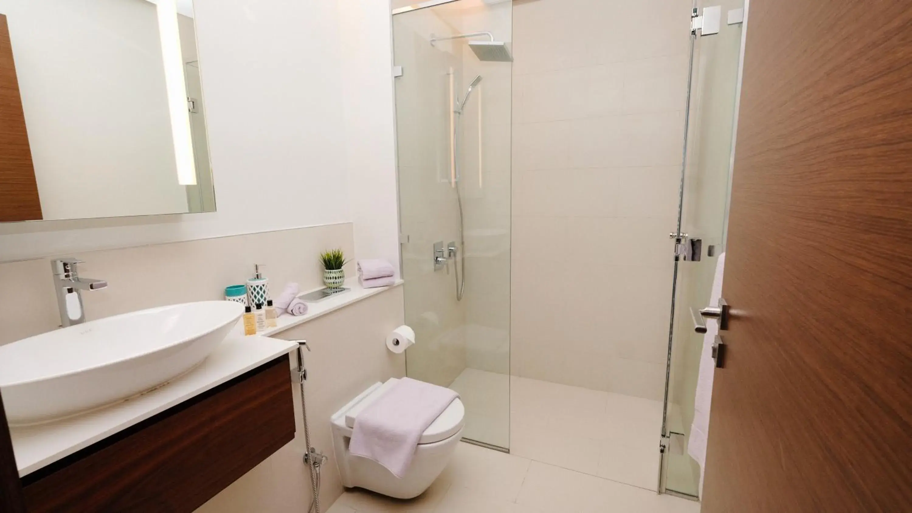 Shower, Bathroom in Dream Inn Apartments - City Walk Prime Shower, Bathroom in Dream Inn Apartments - City Walk Prime