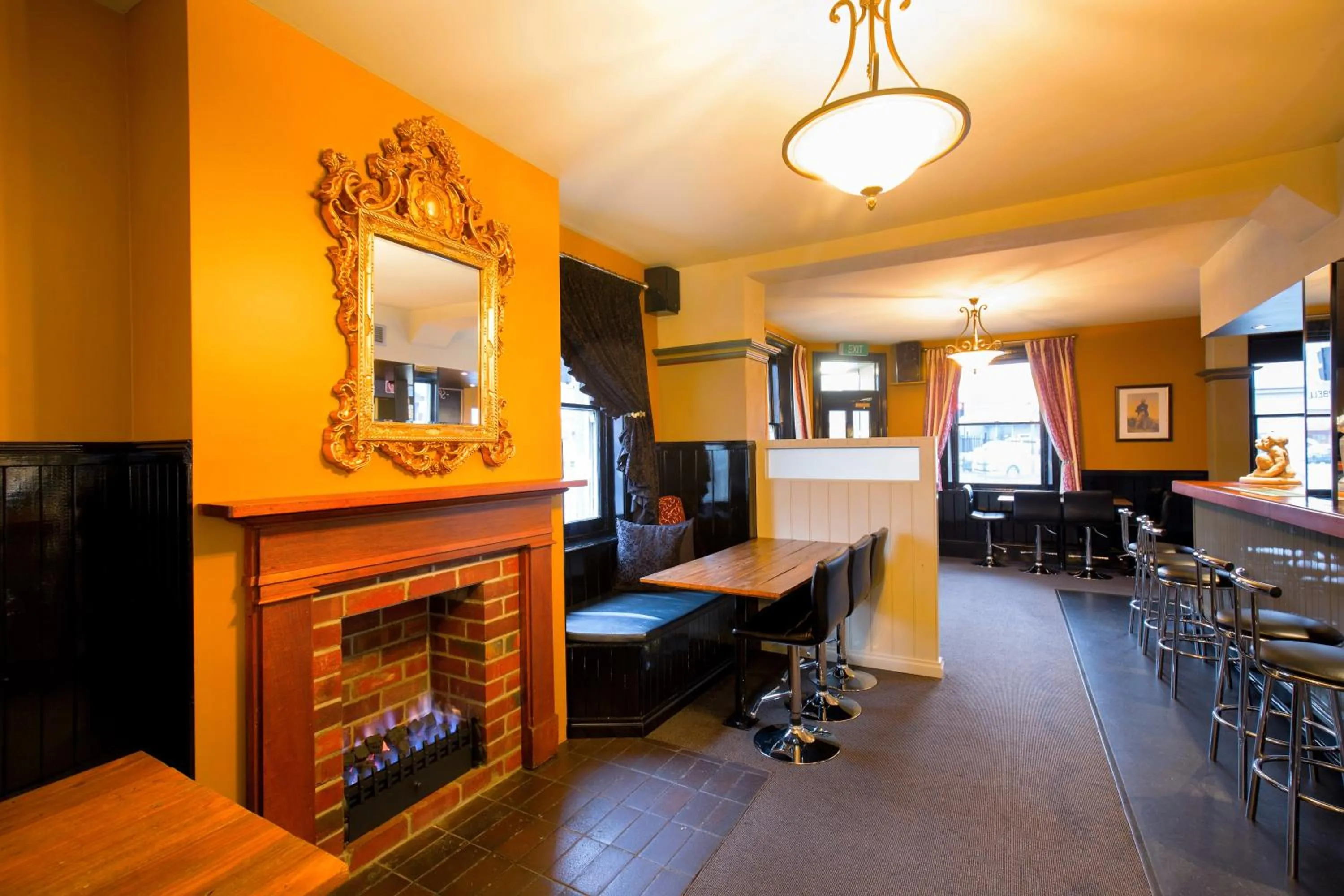 Living room in The Tasmanian Inn