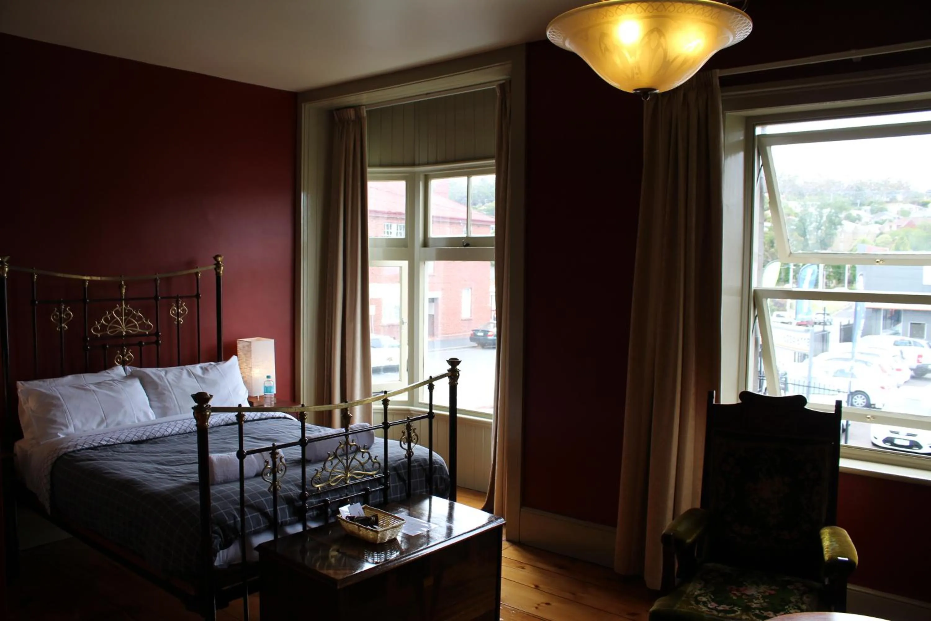 Decorative detail, Bed in The Tasmanian Inn