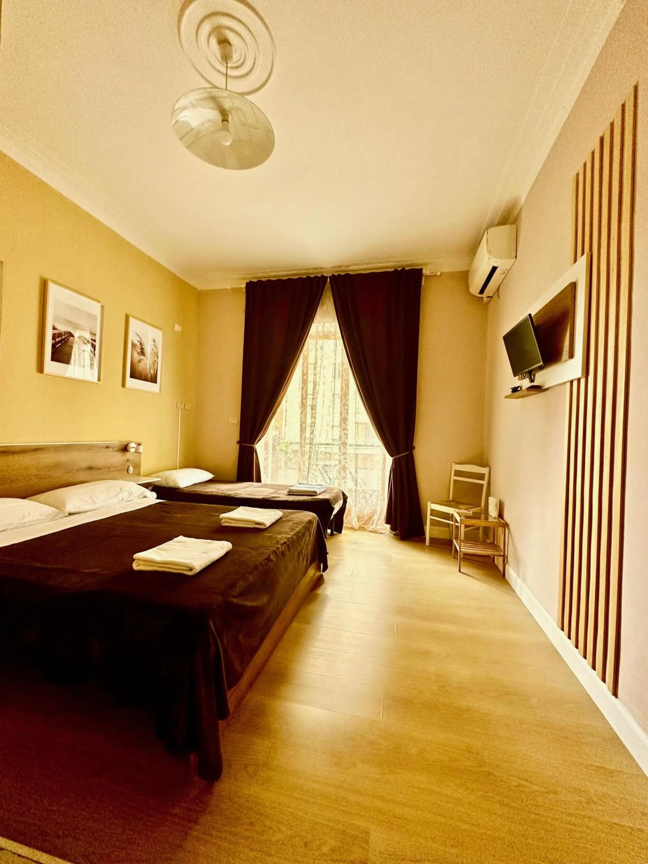 Bed in Pardis Guest house