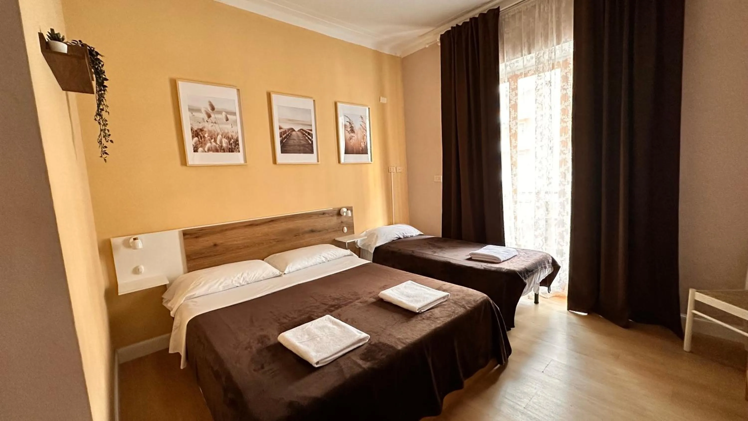Bed in Pardis Guest house