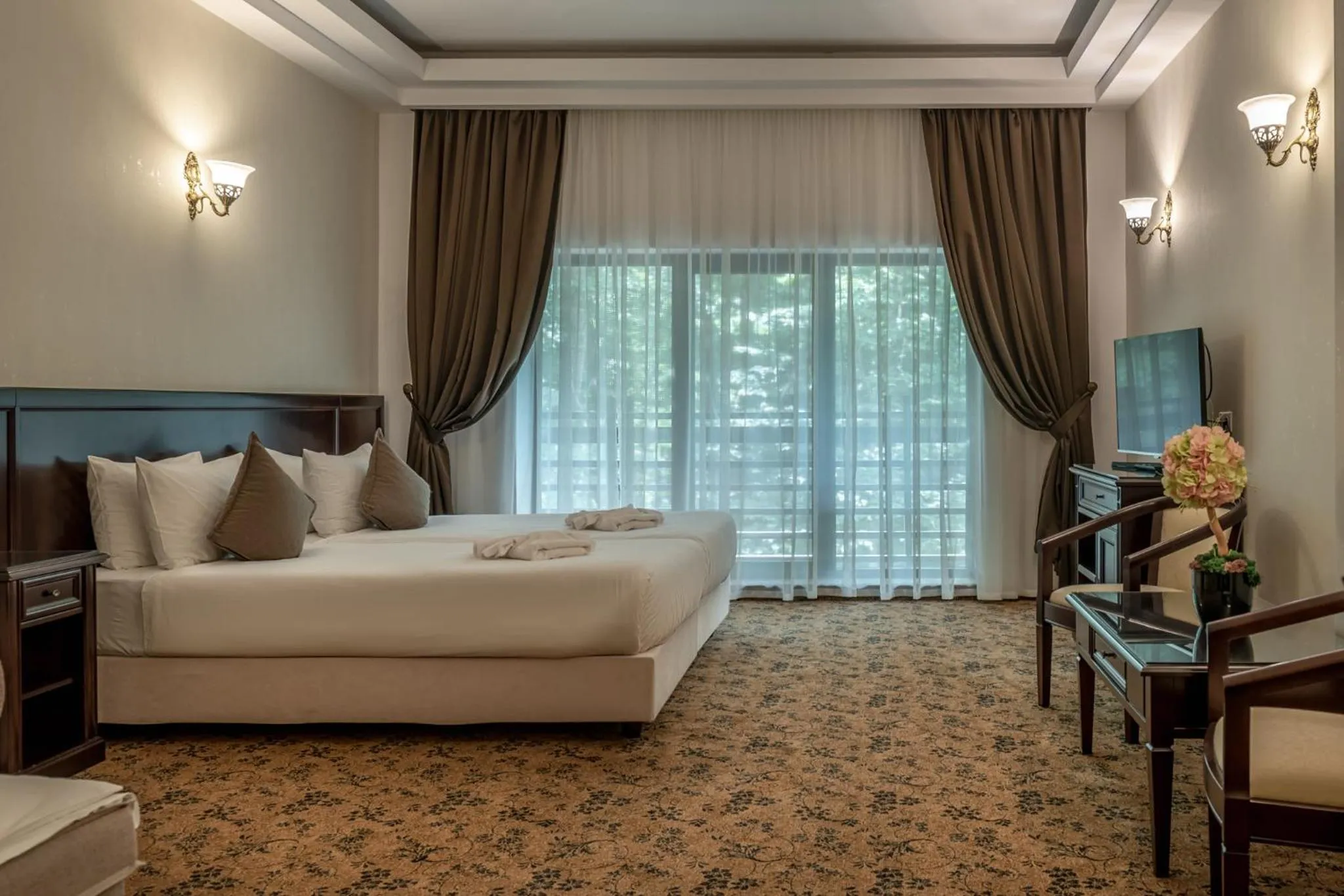 Photo of the whole room, Bed in Rediu Hotel & Restaurant