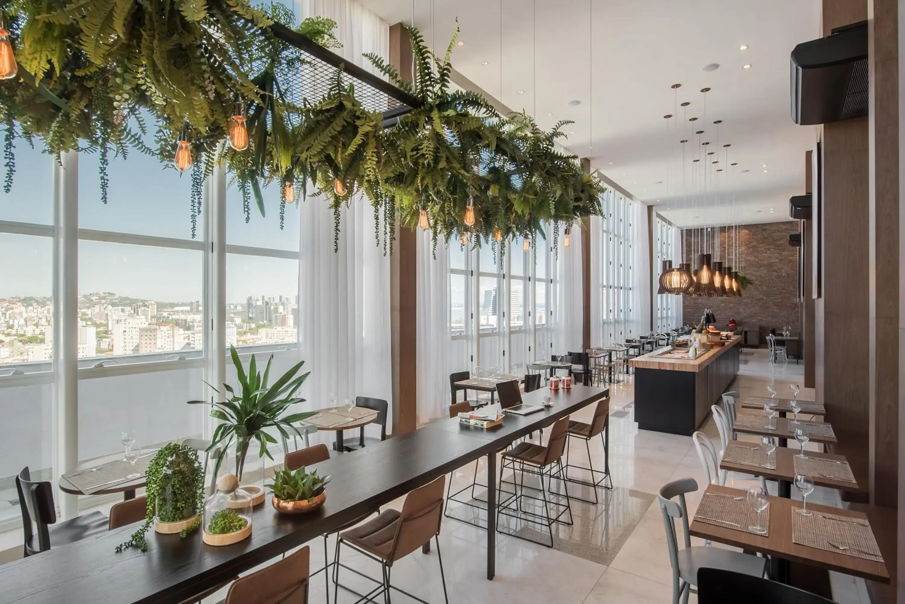 Restaurant/places to eat in Intercity Porto Alegre Cidade Baixa Restaurant/places to eat in Intercity Porto Alegre Cidade Baixa