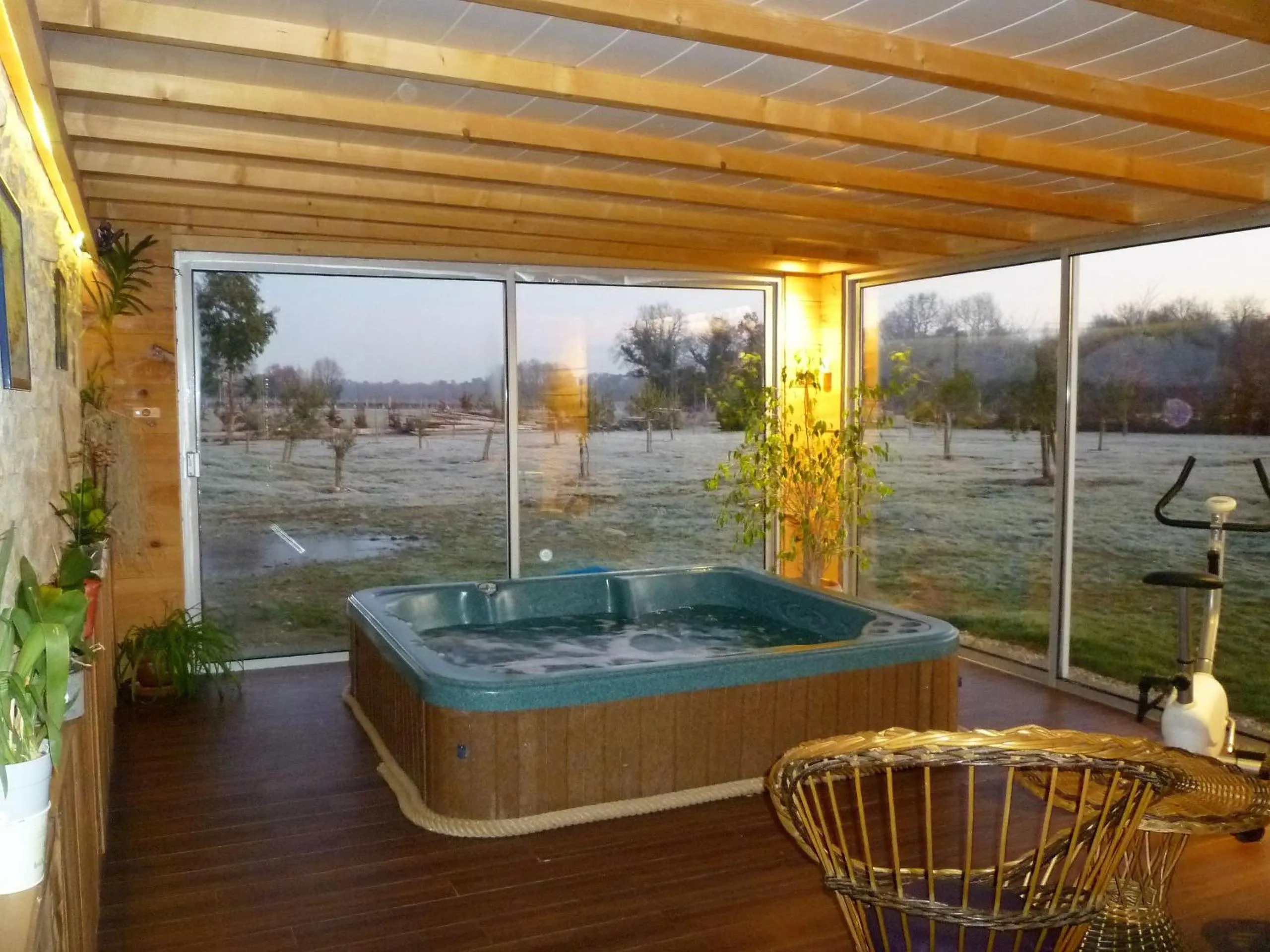 Hot Tub in La SERPAUDERIE