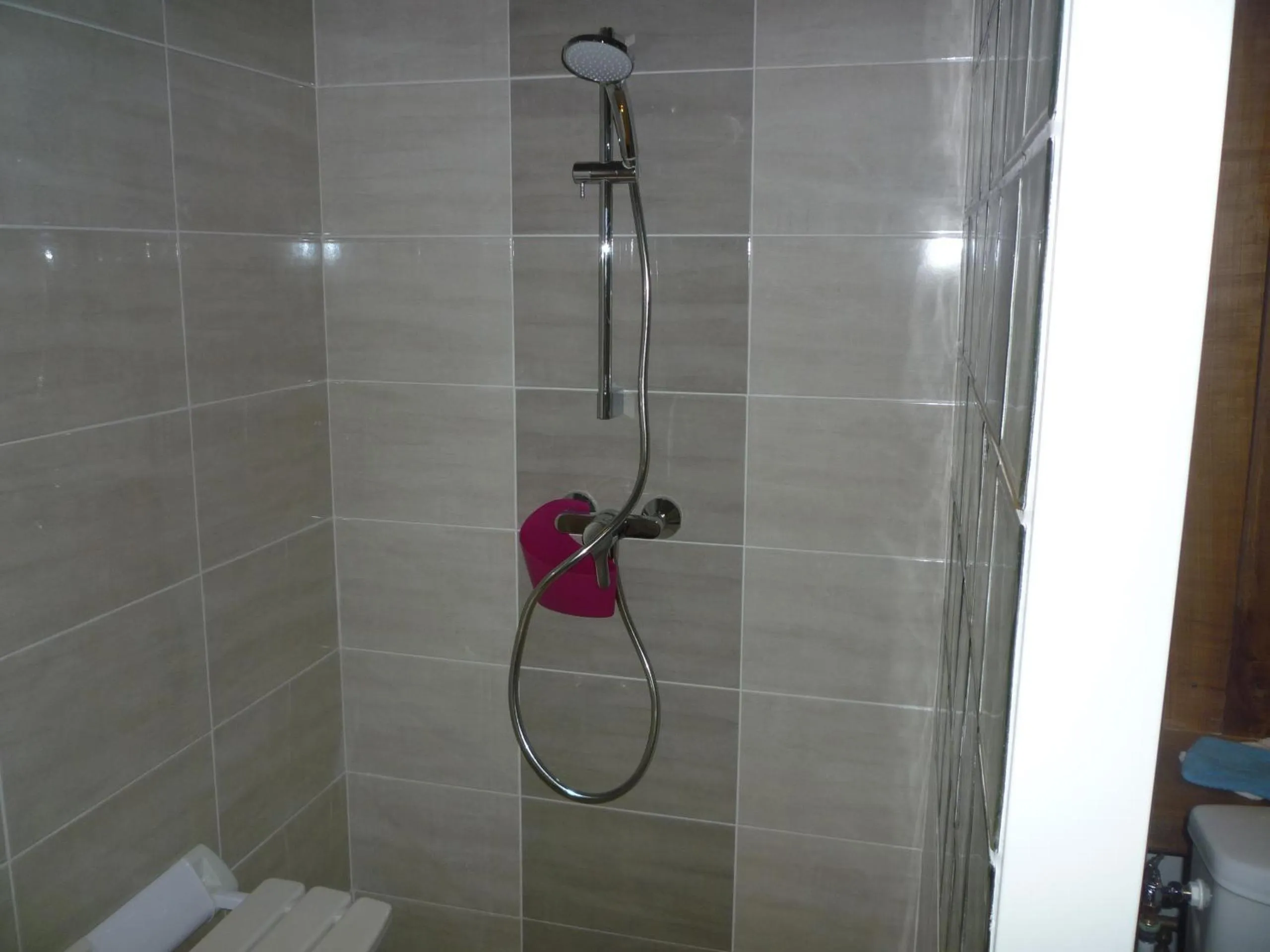 Shower in La SERPAUDERIE